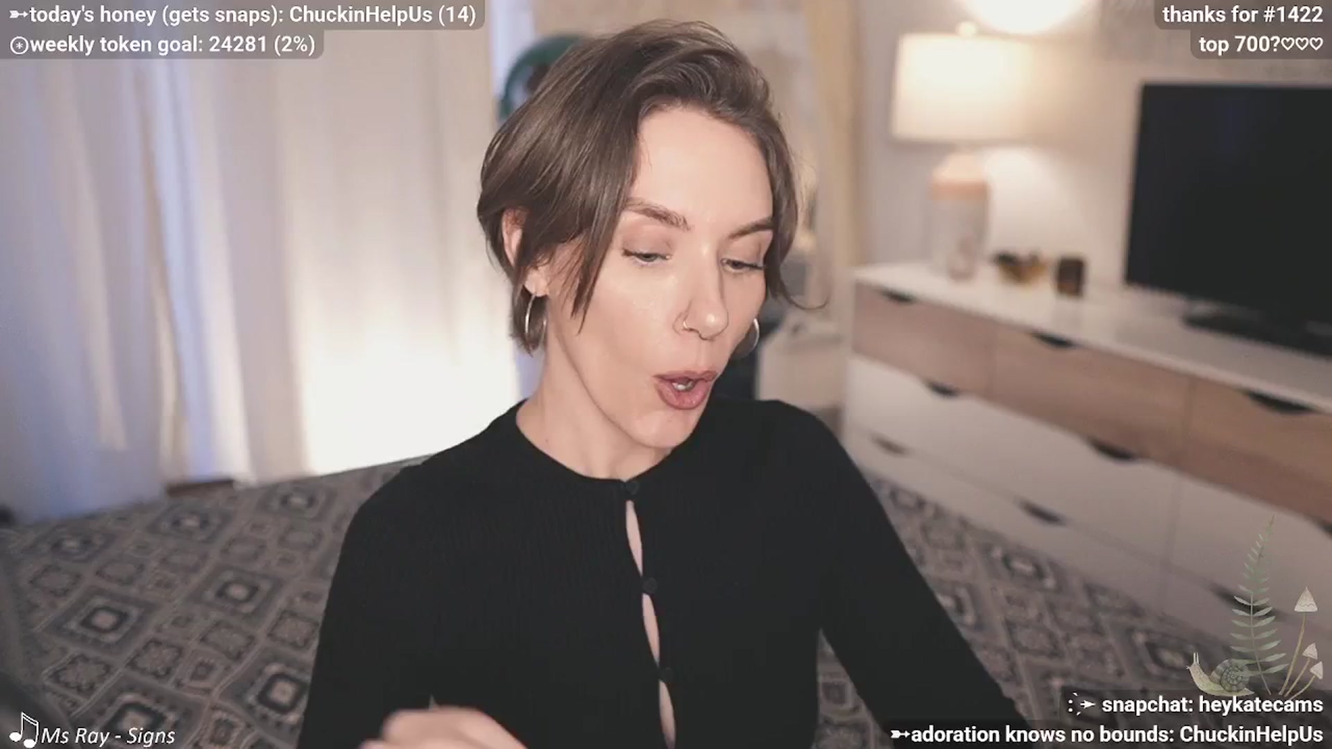 Gallery image thumbnail from StanleyCucci's myfreecams stream on, 04/18/2026, 02:11 image 8 of 20