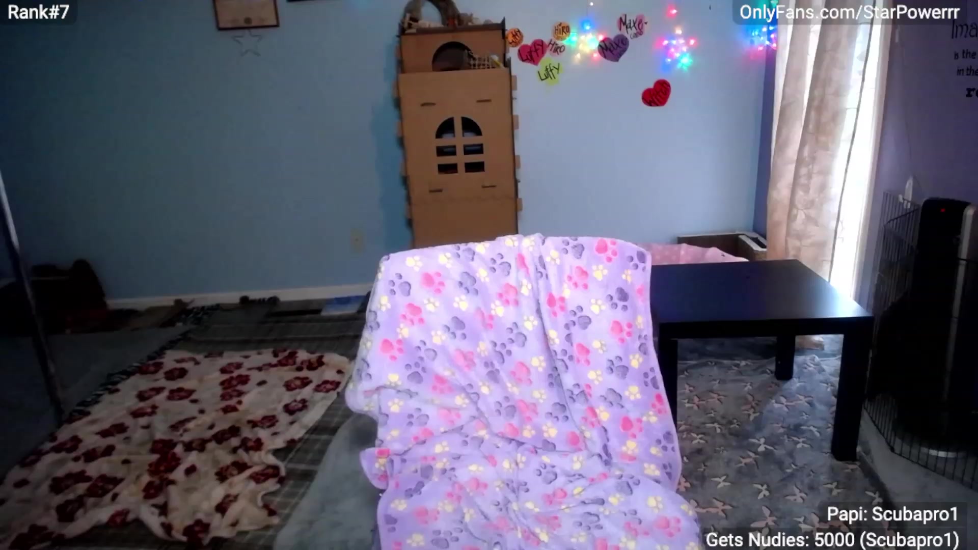 Gallery image thumbnail from StarPowerrr's myfreecams stream on, 04/22/2023, 13:52 image 4 of 20