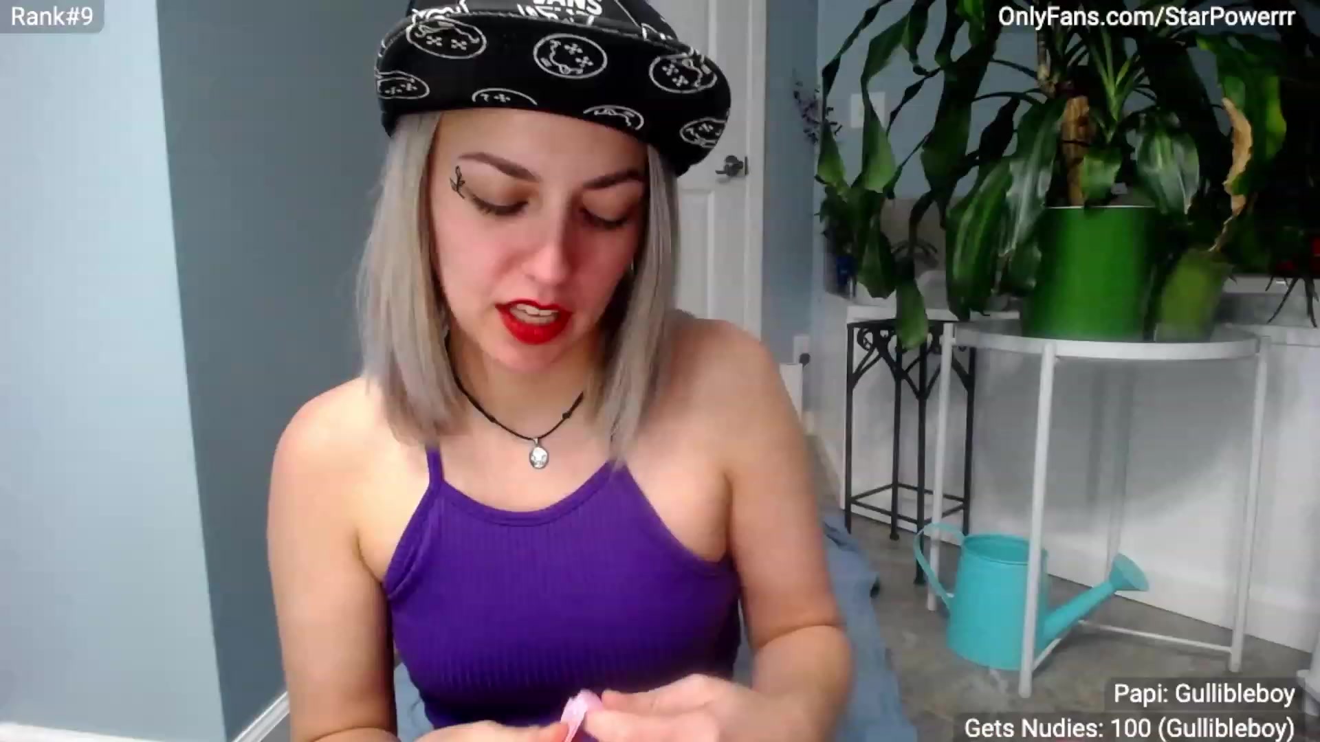 Gallery image thumbnail from StarPowerrr's myfreecams stream on, 04/24/2023, 08:22 image 6 of 20