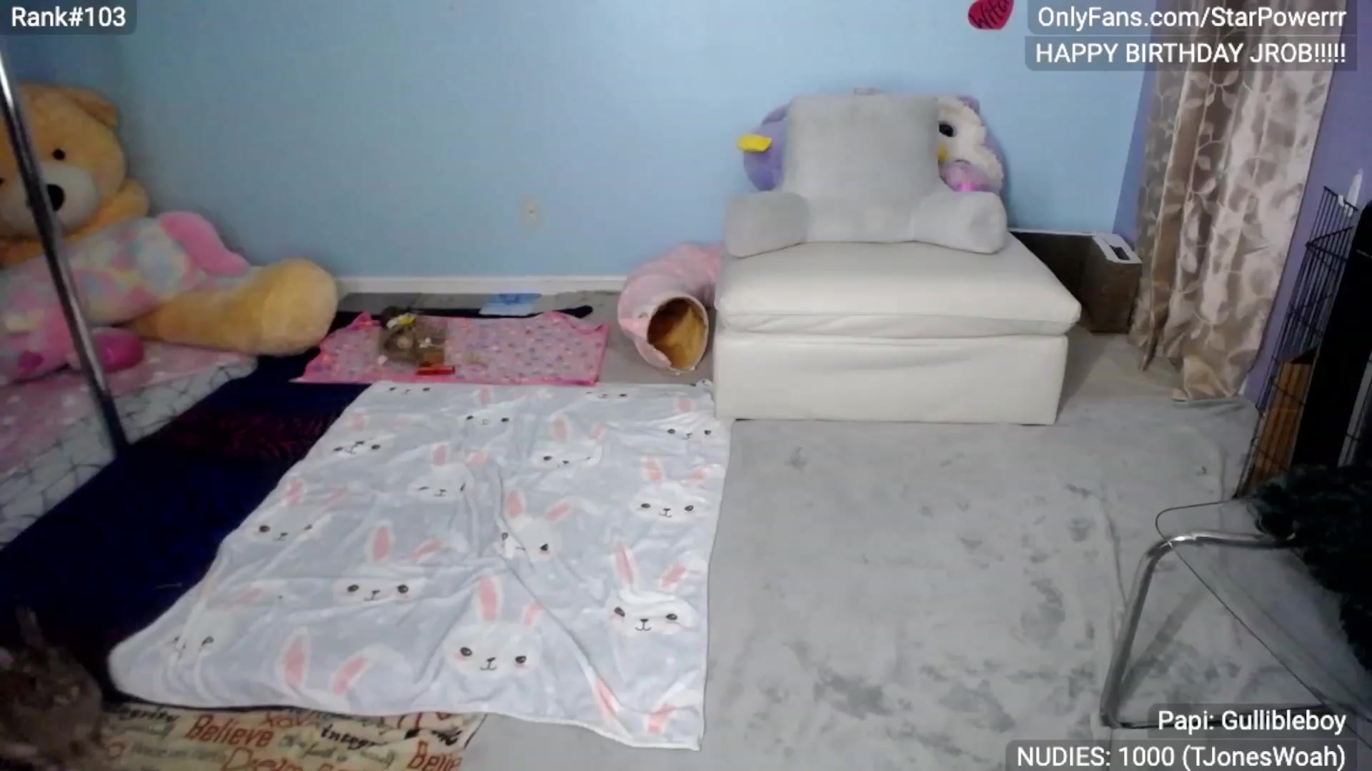 Gallery image thumbnail from StarPowerrr's myfreecams stream on, 05/13/2023, 08:17 image 7 of 20