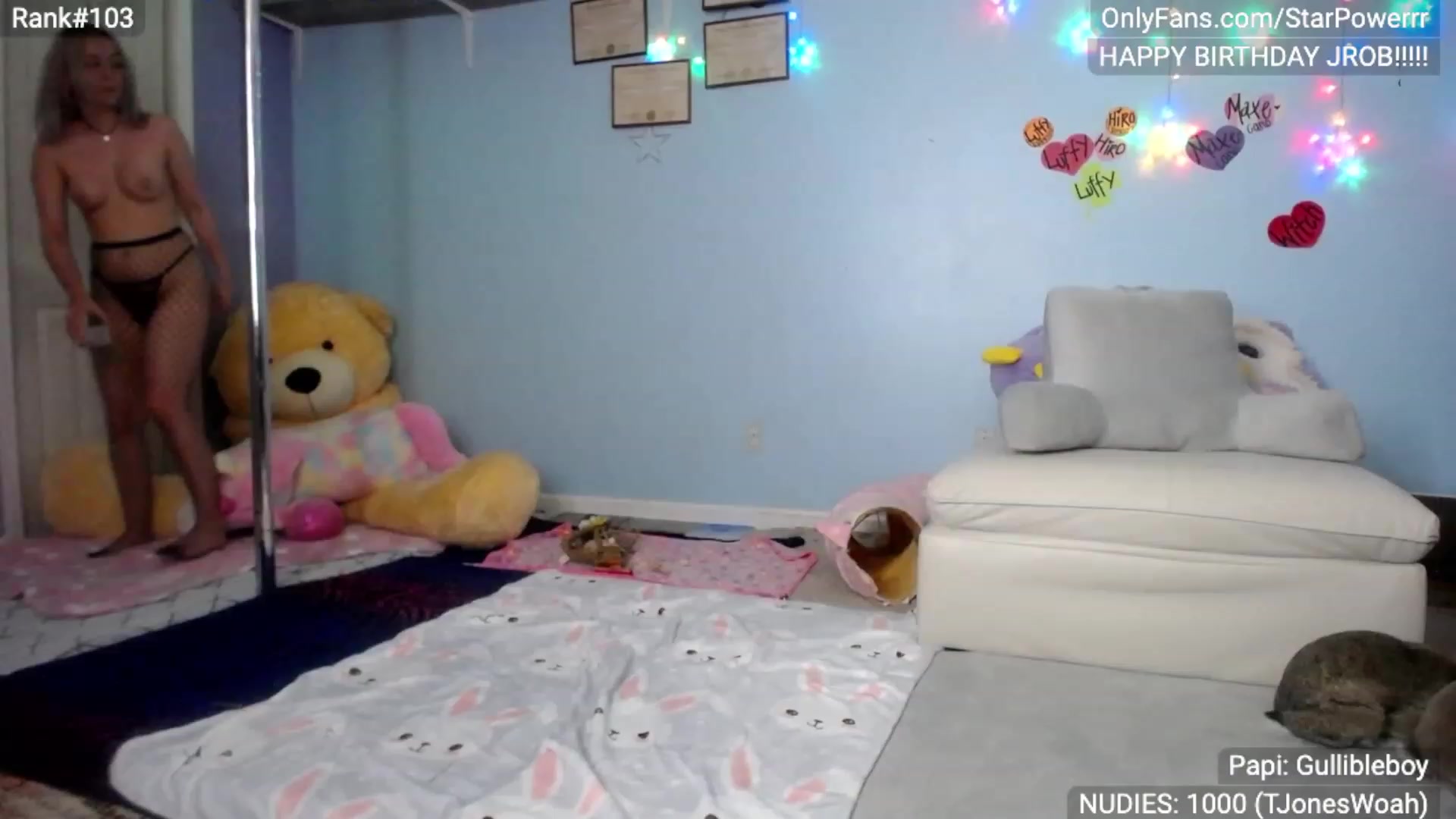 Gallery image thumbnail from StarPowerrr's myfreecams stream on, 05/13/2023, 08:17 image 6 of 20