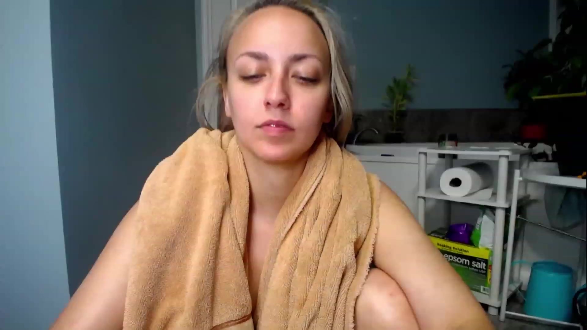 Gallery image thumbnail from StarPowerrr's myfreecams stream on, 06/16/2023, 04:03 image 8 of 20