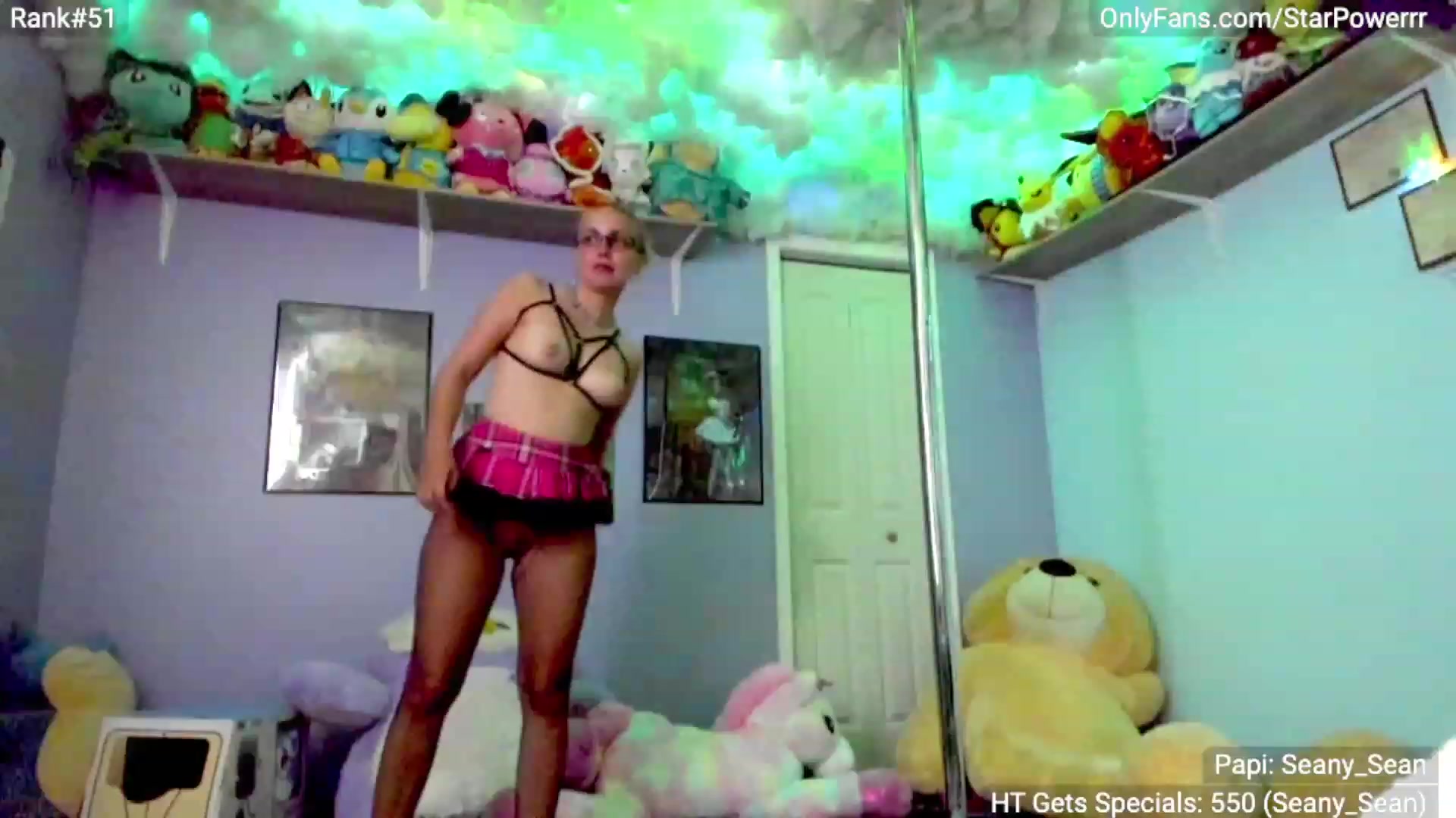 Gallery image thumbnail from StarPowerrr's myfreecams stream on, 08/24/2023, 07:18 image 8 of 20