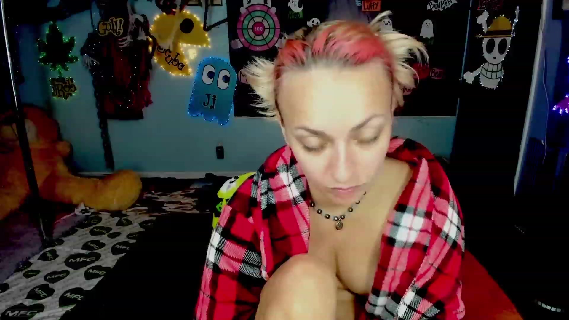 Gallery image thumbnail from StarPowerrr's myfreecams stream on, 10/27/2023, 09:06 image 7 of 20