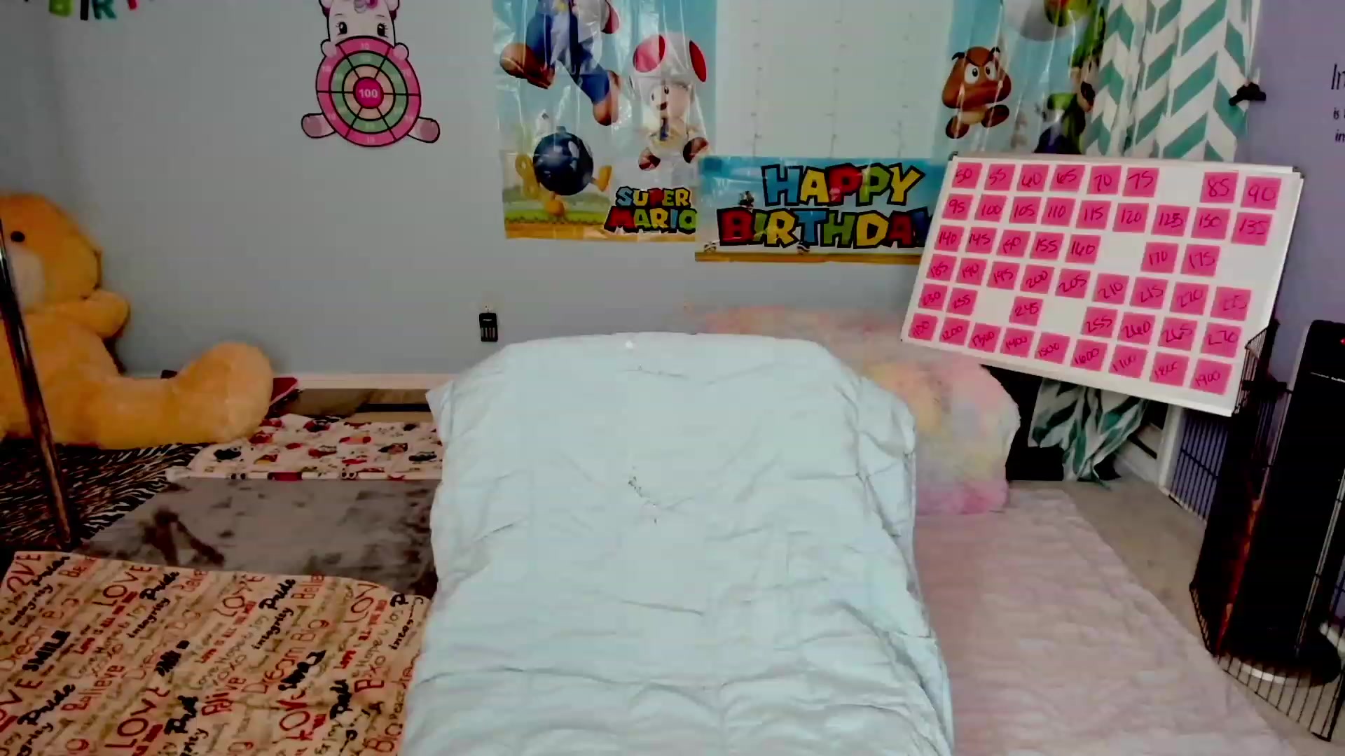 Gallery image thumbnail from StarPowerrr's myfreecams stream on, 11/04/2023, 03:43 image 14 of 20