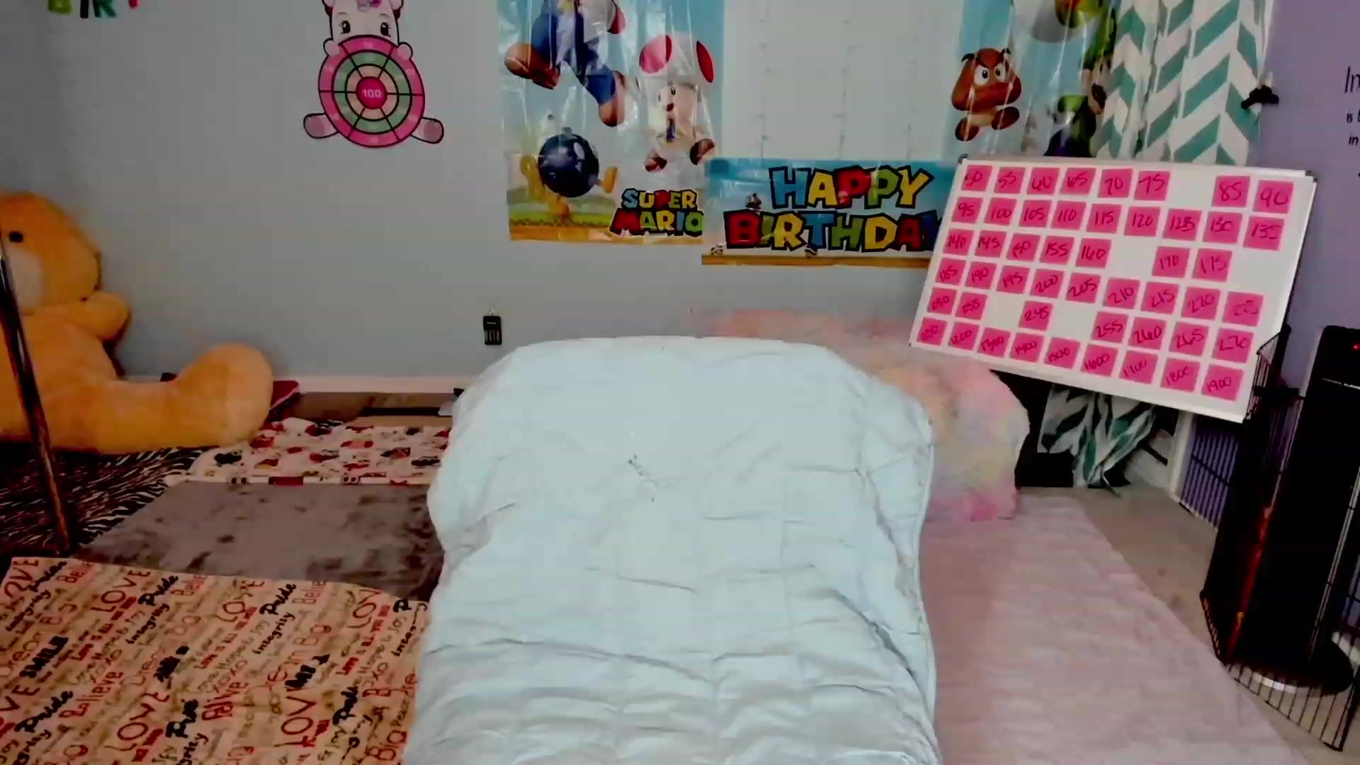 Gallery image thumbnail from StarPowerrr's myfreecams stream on, 11/04/2023, 03:43 image 13 of 20