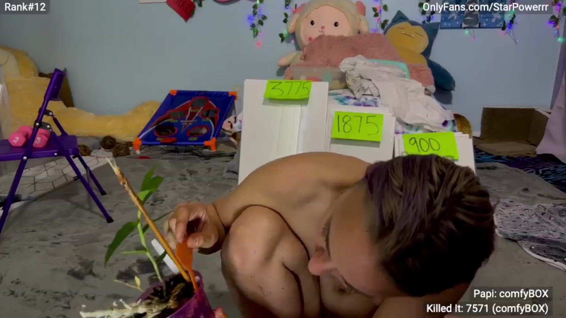 Gallery image thumbnail from StarPowerrr's myfreecams stream on, 04/29/2024, 08:42 image 12 of 20