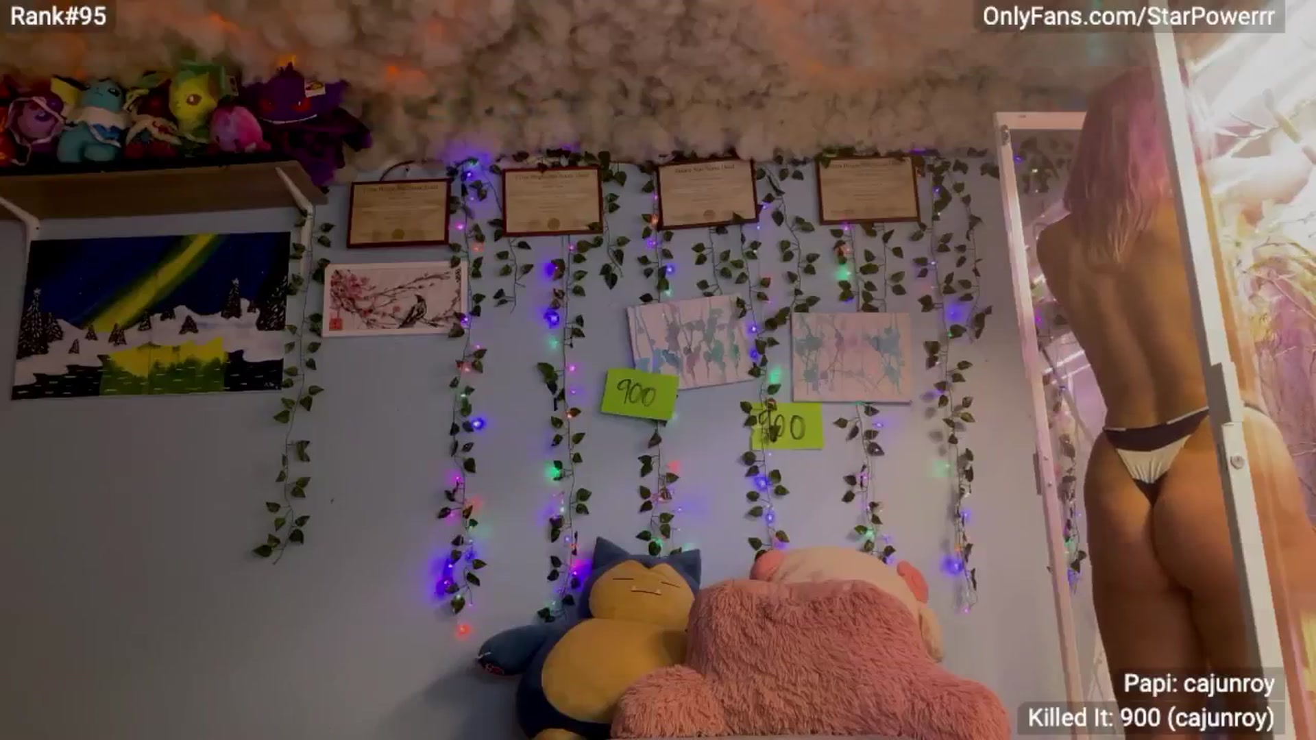Gallery image thumbnail from StarPowerrr's myfreecams stream on, 06/03/2024, 17:35 image 17 of 20