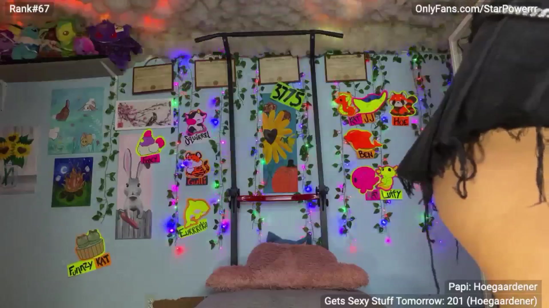 Gallery image thumbnail from StarPowerrr's myfreecams stream on, 09/21/2024, 10:05 image 6 of 20