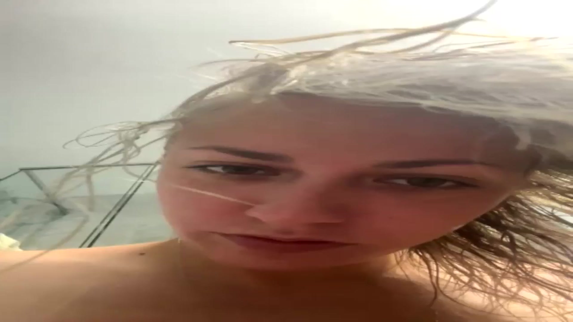 Gallery image thumbnail from StarPowerrr's myfreecams stream on, 09/22/2024, 04:17 image 12 of 20