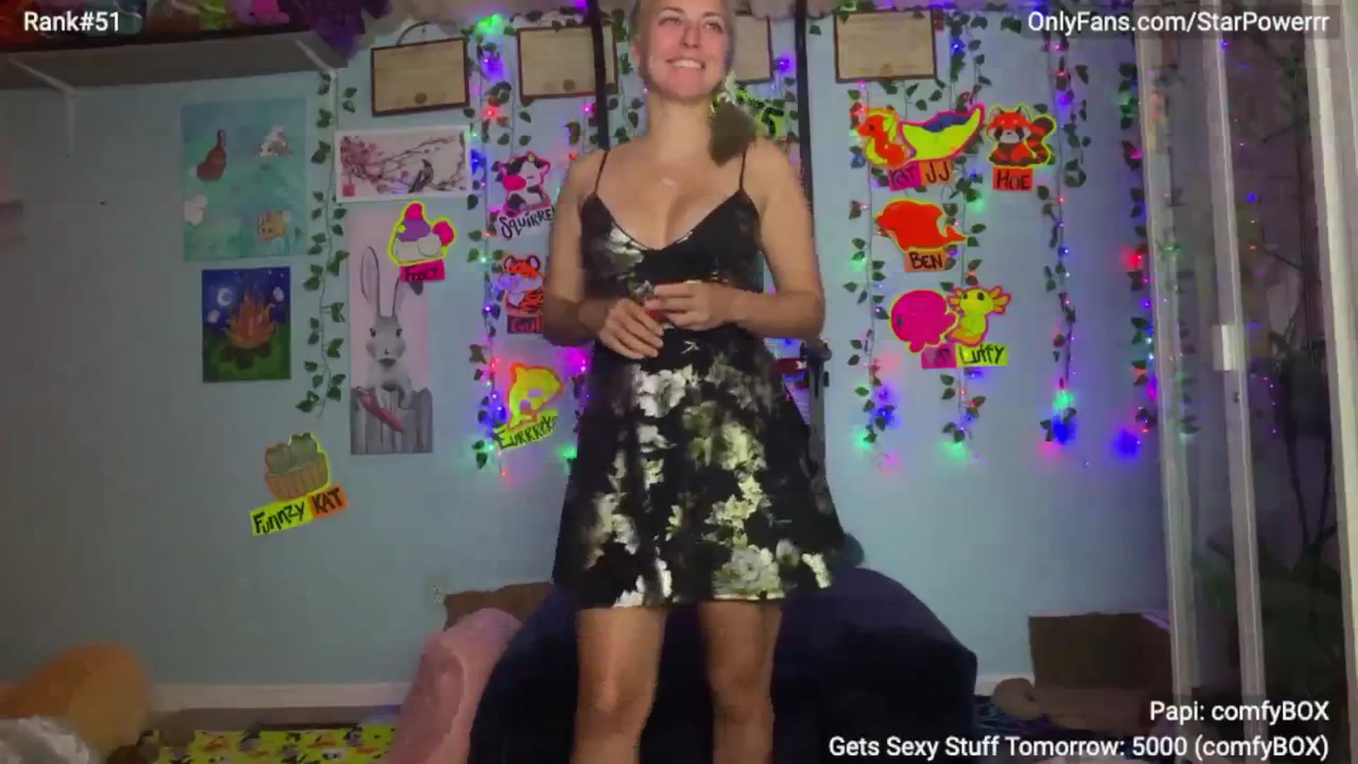 Gallery image thumbnail from StarPowerrr's myfreecams stream on, 09/25/2024, 06:19 image 2 of 20