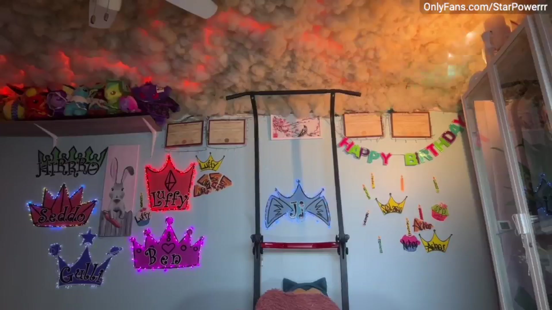Gallery image thumbnail from StarPowerrr's myfreecams stream on, 11/25/2024, 09:53 image 9 of 20