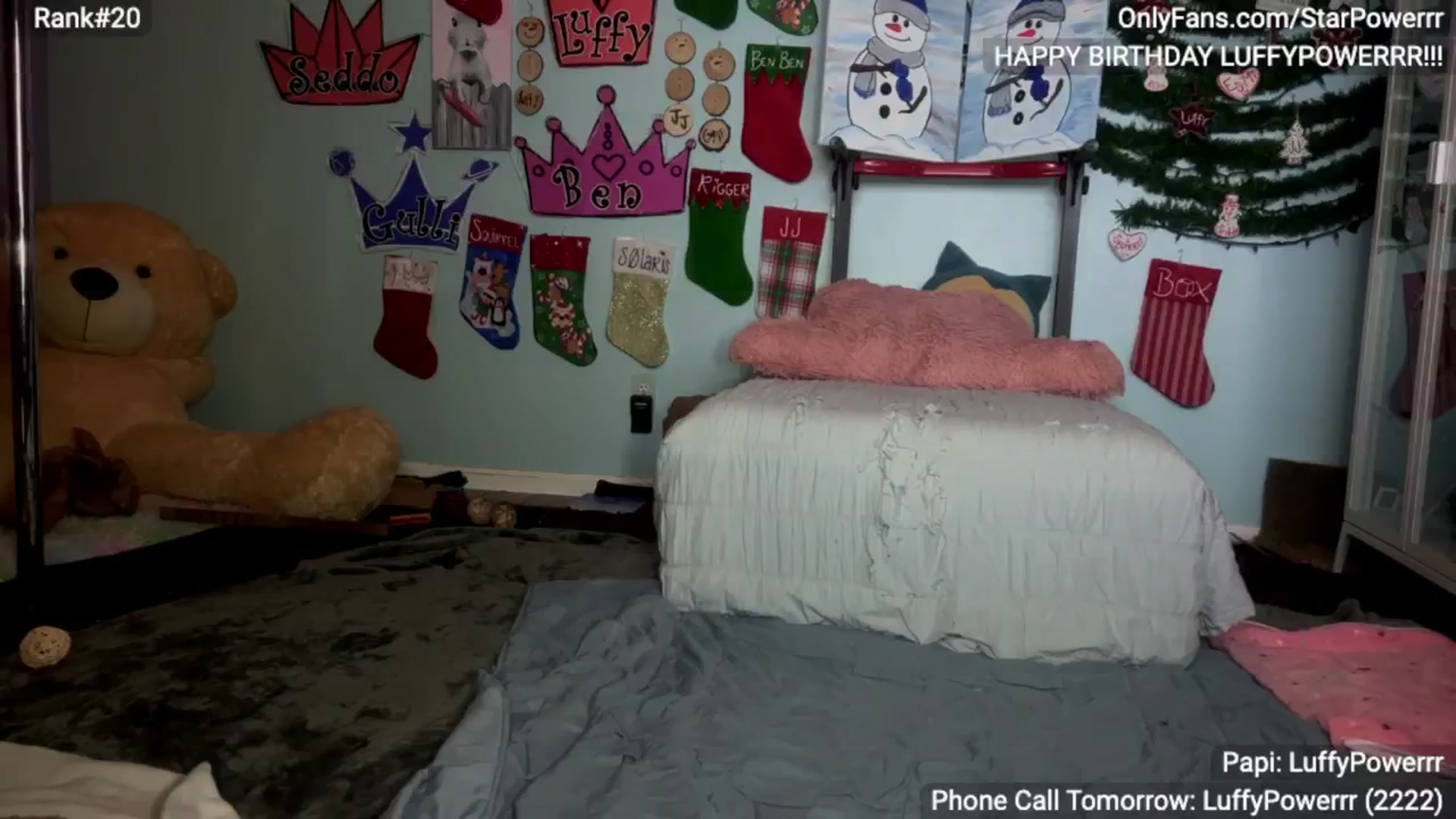 Gallery image thumbnail from StarPowerrr's myfreecams stream on, 01/03/2025, 13:31 image 3 of 20