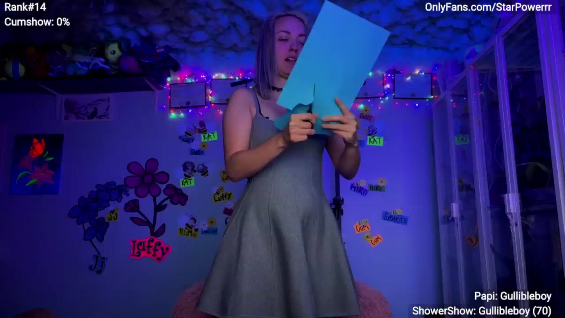 Gallery image thumbnail from StarPowerrr's myfreecams stream on, 04/12/2025, 10:16 image 1 of 20