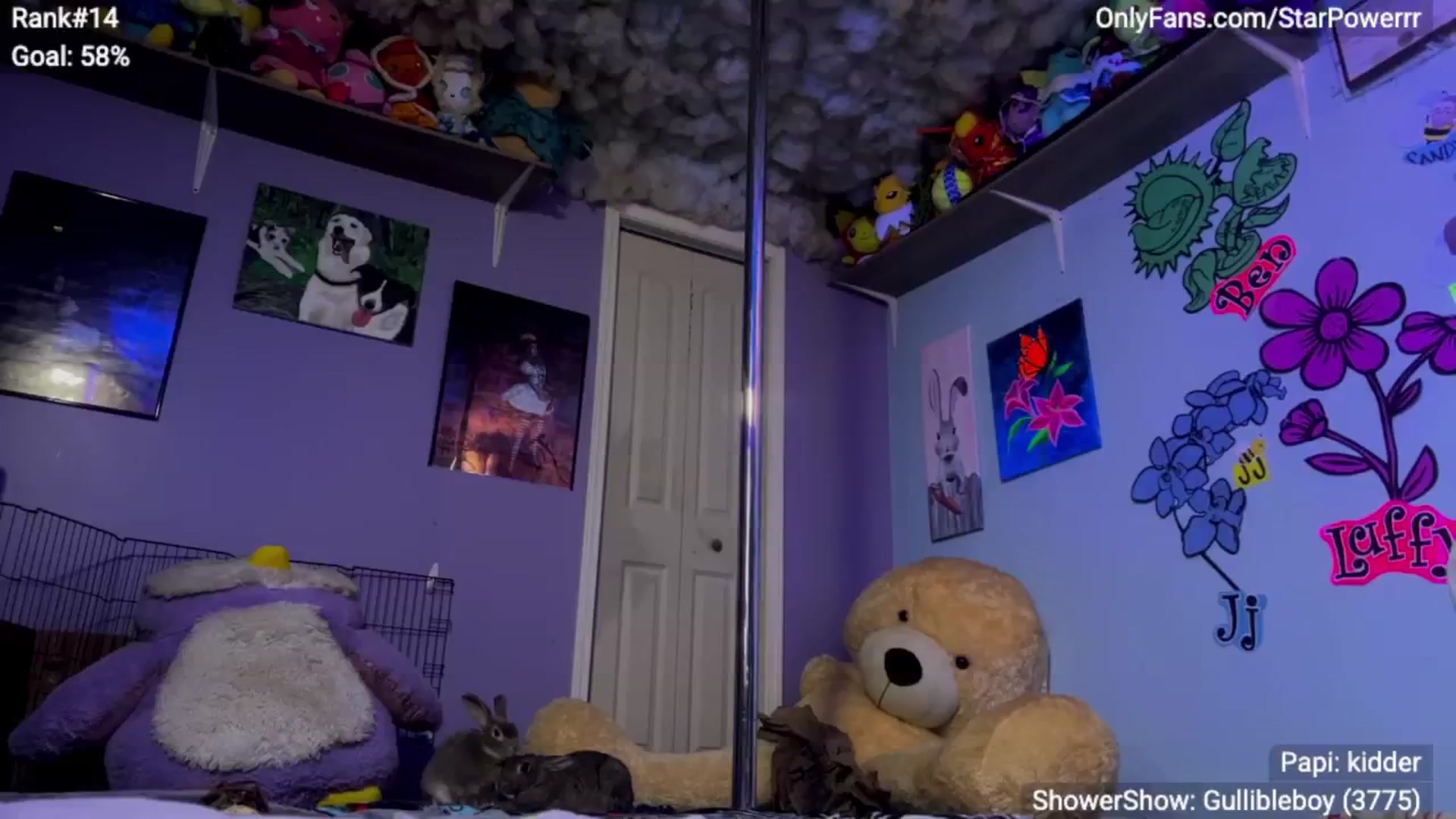 Gallery image thumbnail from StarPowerrr's myfreecams stream on, 04/19/2025, 07:44 image 15 of 20
