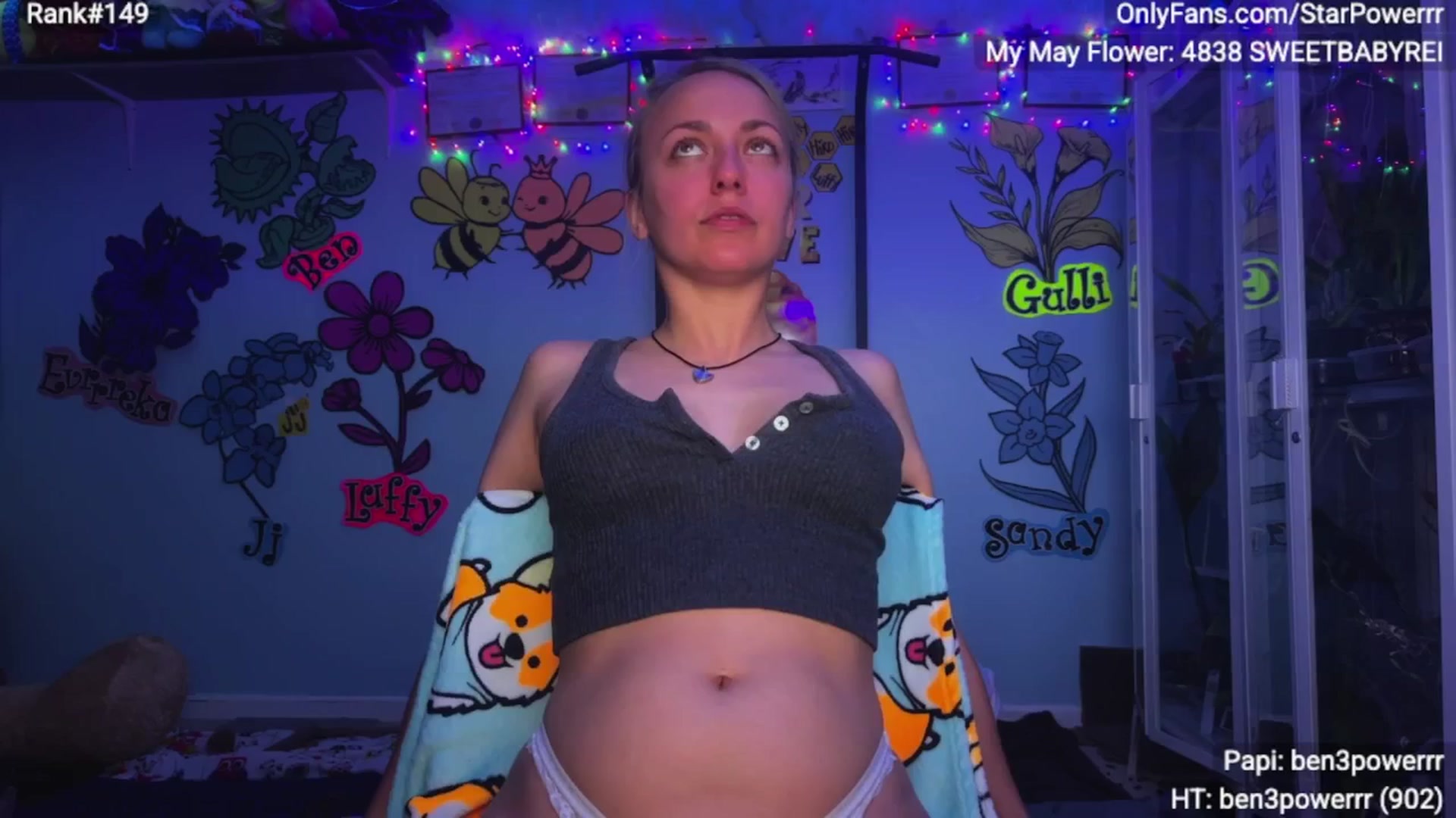 Gallery image thumbnail from StarPowerrr's myfreecams stream on, 05/17/2025, 08:11 image 9 of 20