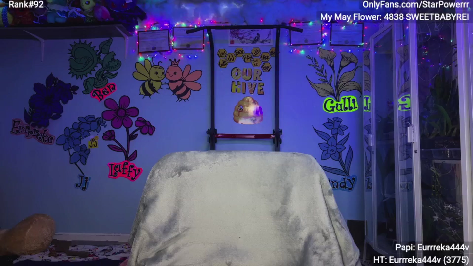 Gallery image thumbnail from StarPowerrr's myfreecams stream on, 05/27/2025, 07:47 image 19 of 20