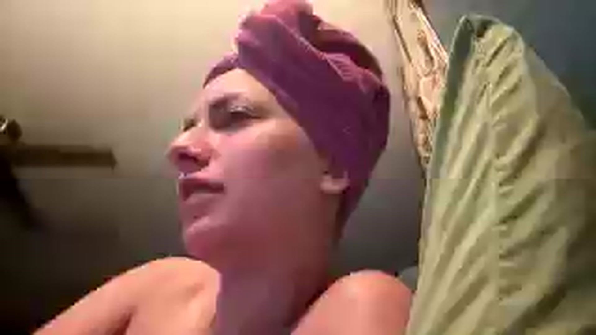 Gallery image thumbnail from StarPowerrr's myfreecams stream on, 08/04/2025, 05:00 image 18 of 20