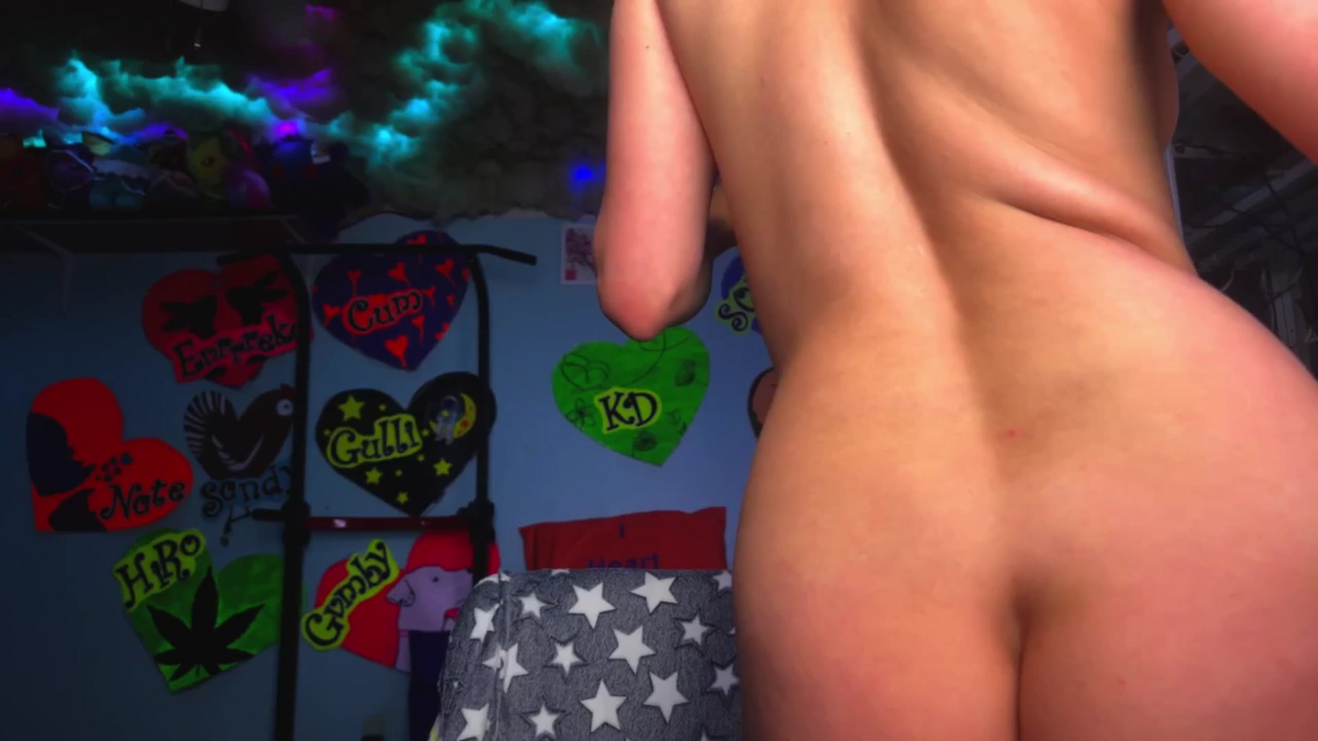 Gallery image thumbnail from StarPowerrr's myfreecams stream on, 03/02/2026, 10:15 image 17 of 20