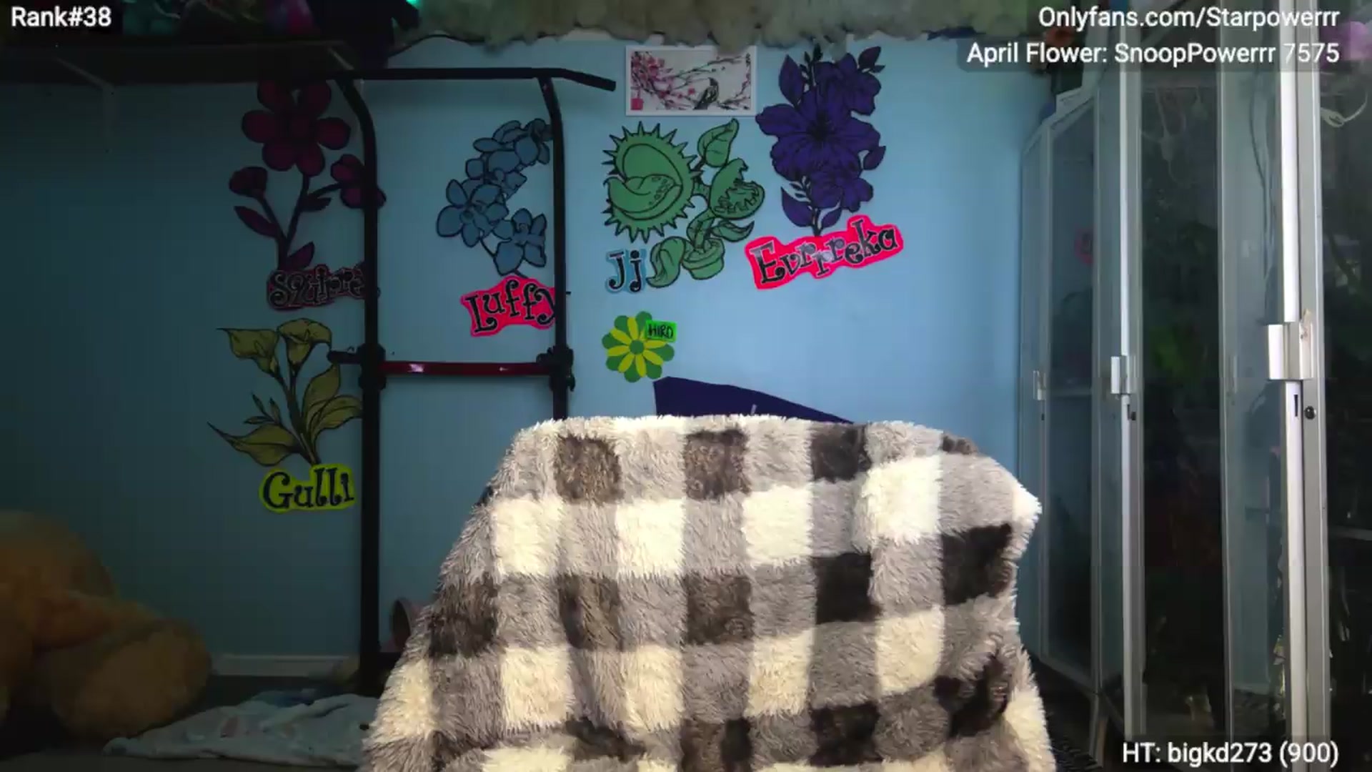 Gallery image thumbnail from StarPowerrr's myfreecams stream on, 05/17/2026, 18:19 image 1 of 20