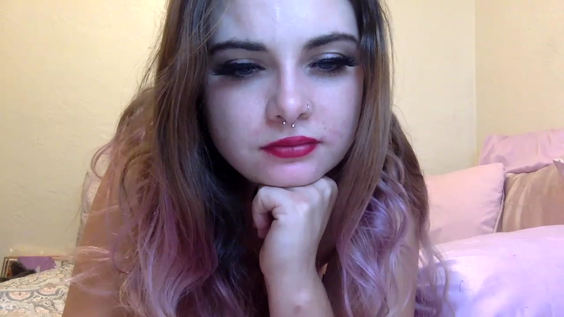 Gallery image thumbnail from StarShine25's myfreecams stream on, 11/16/2022, 08:20 image 14 of 20