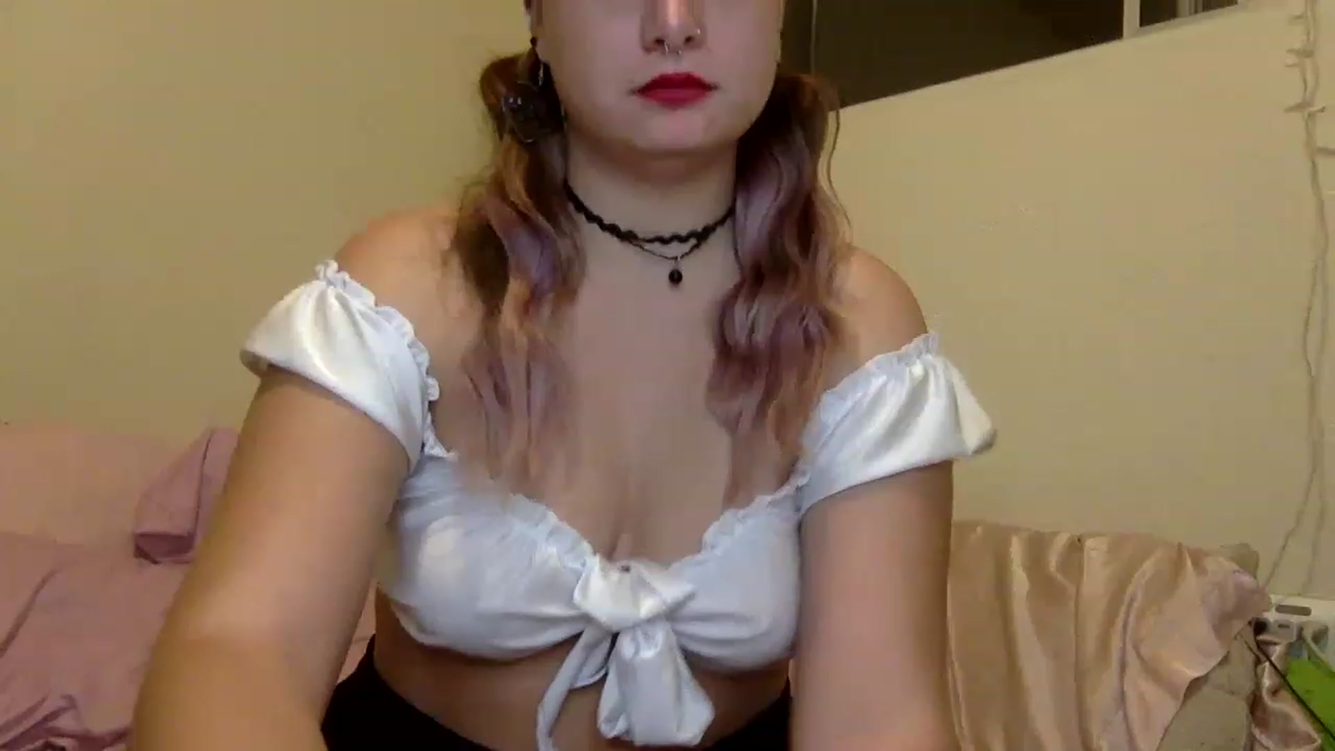 Gallery image thumbnail from StarShine25's myfreecams stream on, 11/17/2022, 05:56 image 4 of 20