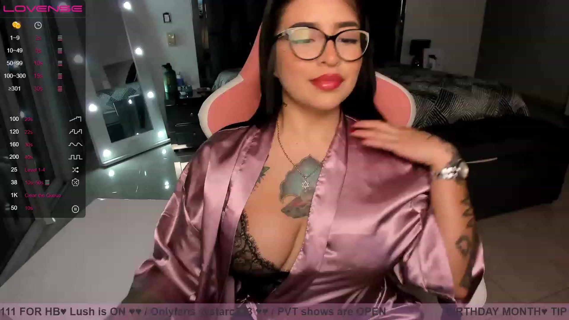 Gallery image thumbnail from Star_castle's myfreecams stream on, 06/08/2023, 03:02 image 1 of 20