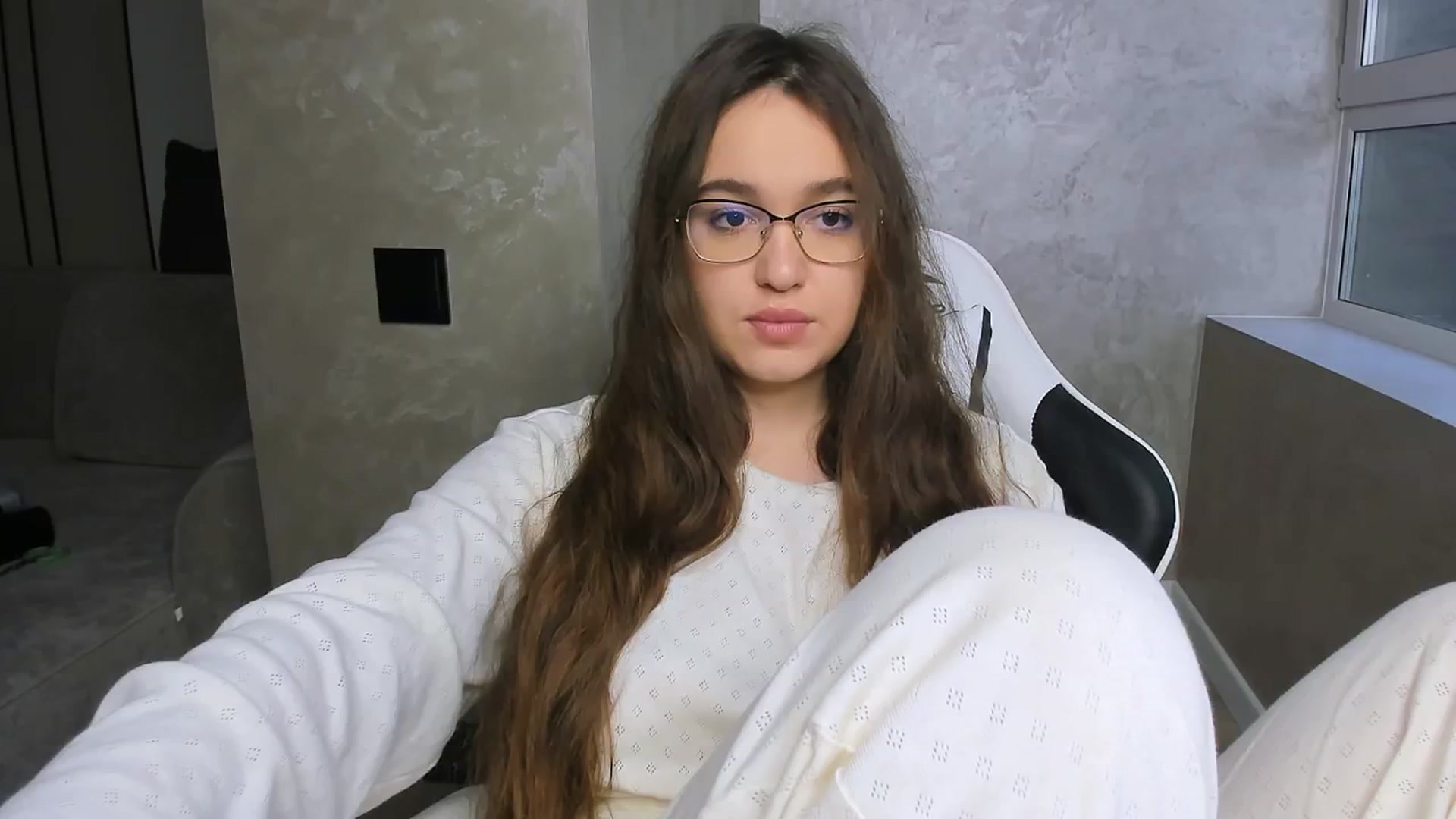 Gallery image thumbnail from StarlitAffair's myfreecams stream on, 12/05/2024, 11:38 image 16 of 20