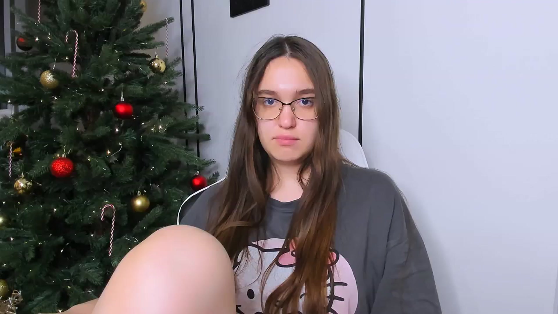 Gallery image thumbnail from StarlitAffair's myfreecams stream on, 12/23/2024, 16:05 image 8 of 20