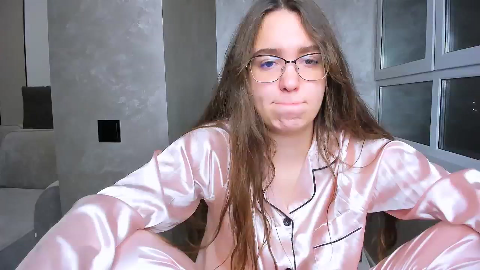 Gallery image thumbnail from StarlitAffair's myfreecams stream on, 01/08/2025, 14:33 image 16 of 20