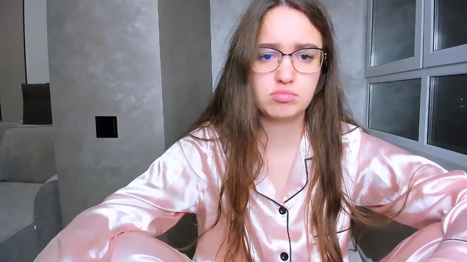 Gallery image thumbnail from StarlitAffair's myfreecams stream on, 01/08/2025, 14:33 image 19 of 20