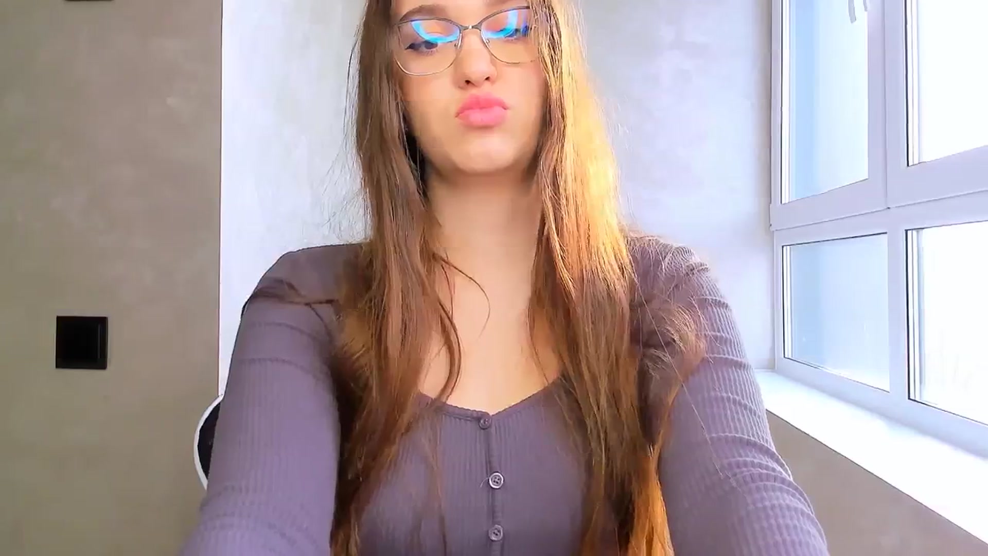 Gallery image thumbnail from StarlitAffair's myfreecams stream on, 02/25/2025, 12:29 image 10 of 20