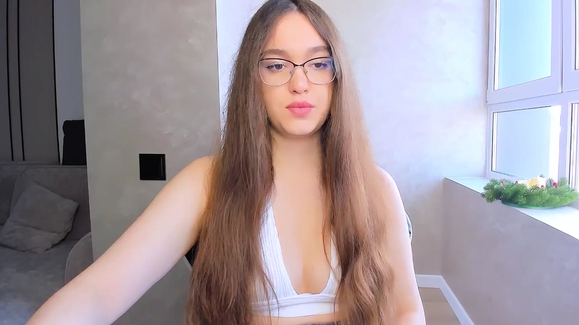 Gallery image thumbnail from StarlitAffair's myfreecams stream on, 03/27/2025, 10:38 image 8 of 20