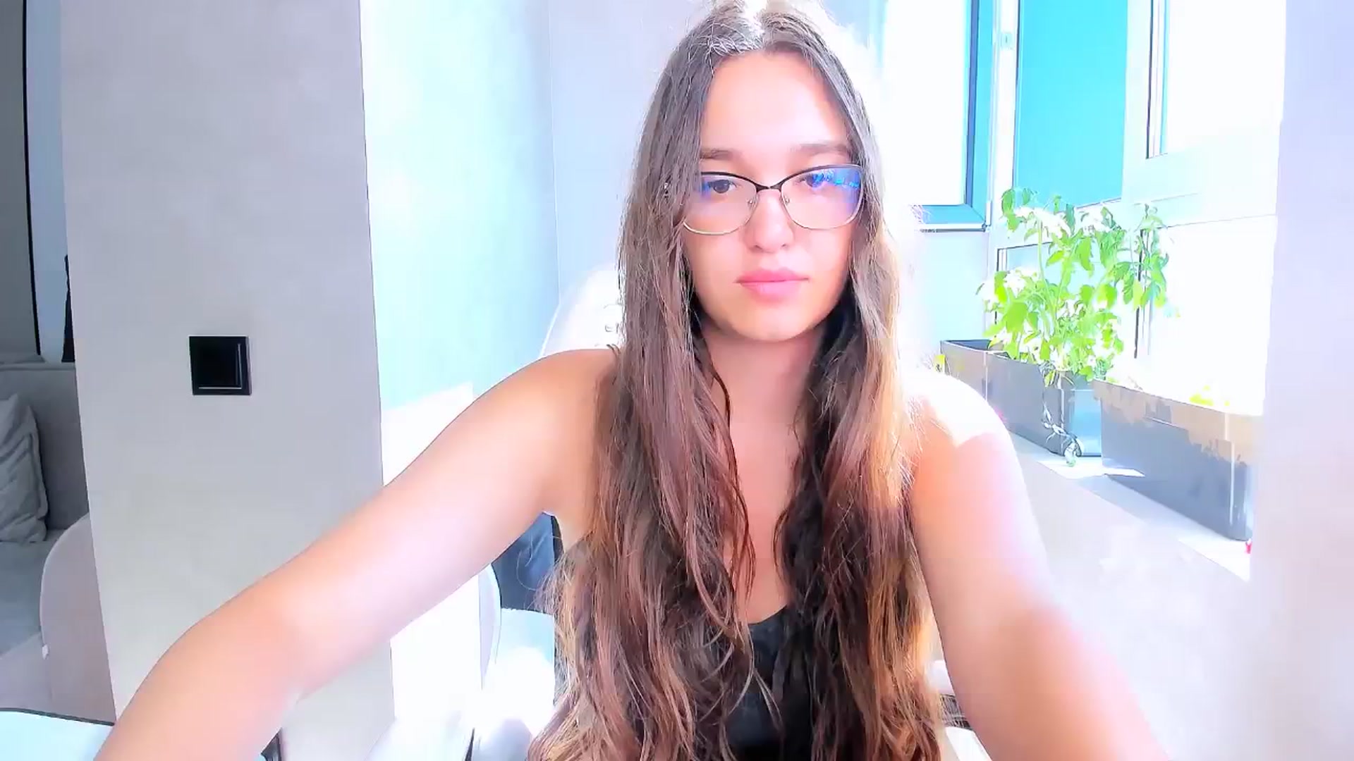 Gallery image thumbnail from StarlitAffair's myfreecams stream on, 05/15/2025, 11:59 image 11 of 20