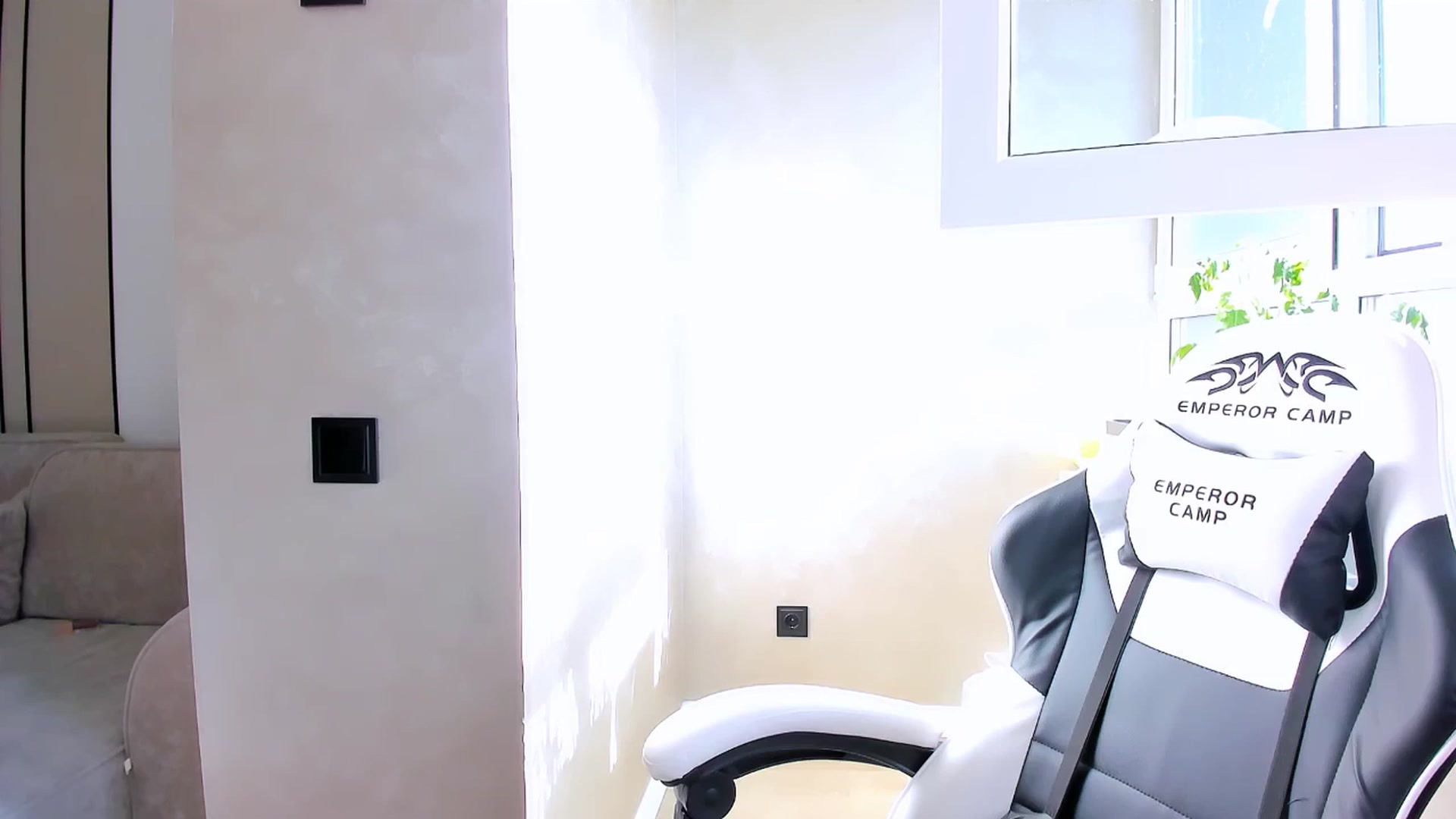 Gallery image thumbnail from StarlitAffair's myfreecams stream on, 05/20/2025, 13:36 image 11 of 20