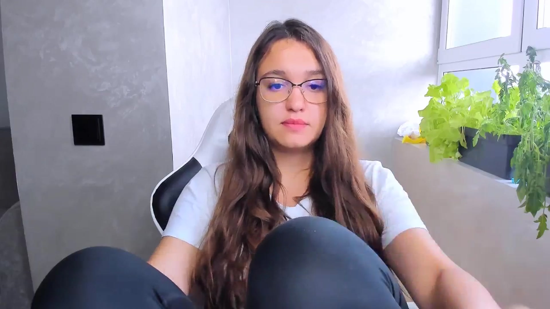 Gallery image thumbnail from StarlitAffair's myfreecams stream on, 06/20/2025, 10:04 image 9 of 20