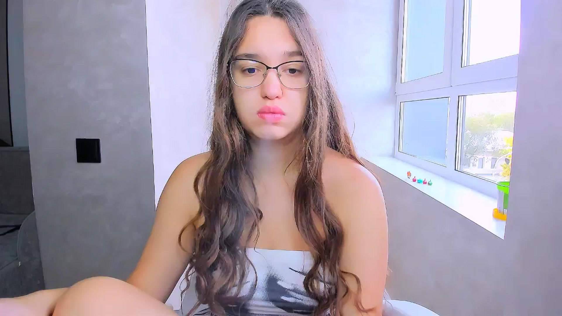 Gallery image thumbnail from StarlitAffair's myfreecams stream on, 10/07/2025, 07:11 image 9 of 20