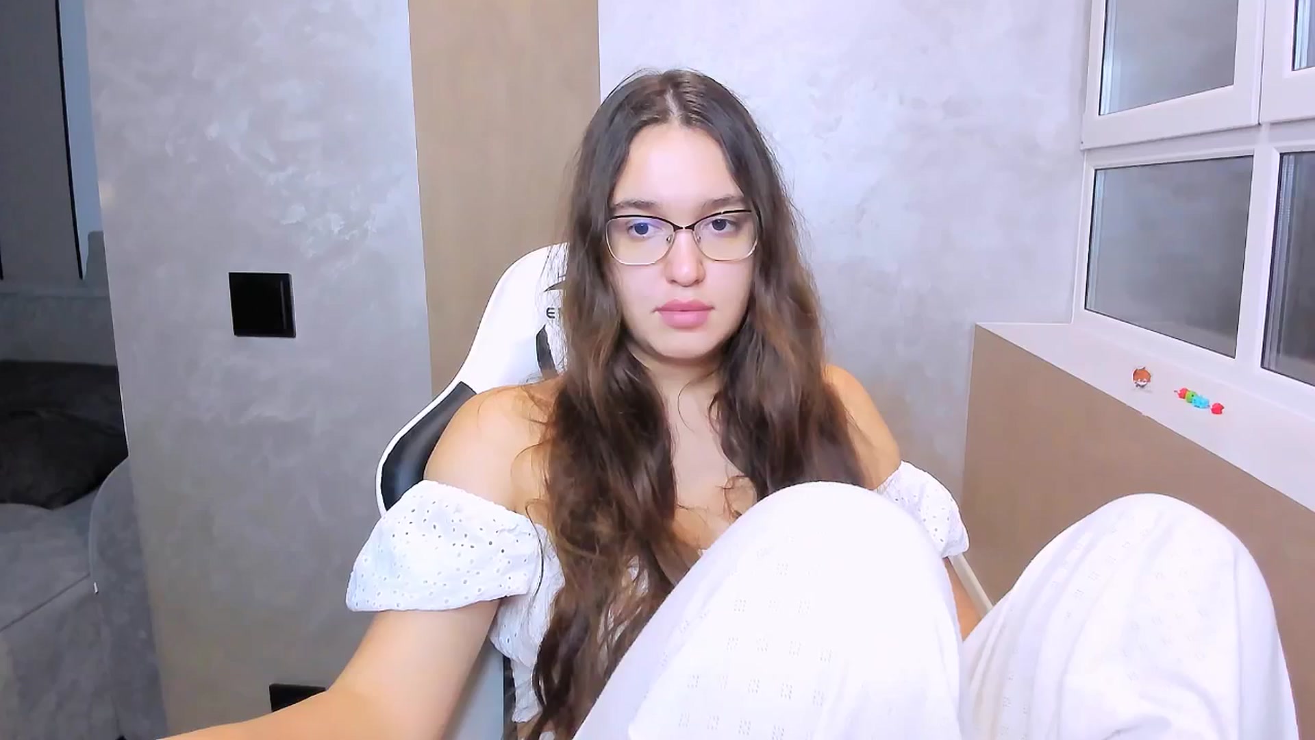 Gallery image thumbnail from StarlitAffair's myfreecams stream on, 10/30/2025, 14:04 image 7 of 20