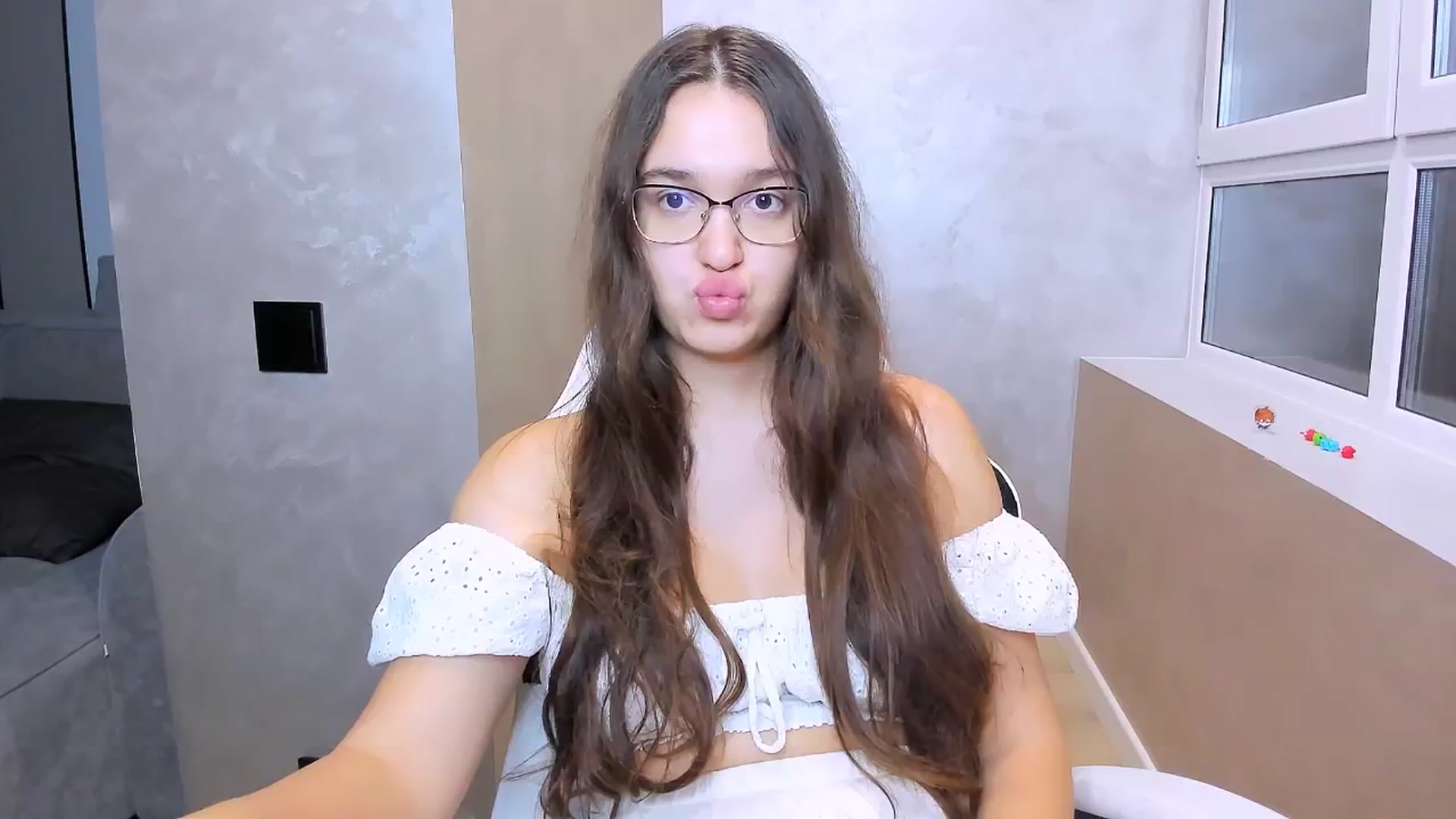 Gallery image thumbnail from StarlitAffair's myfreecams stream on, 10/30/2025, 14:04 image 11 of 20