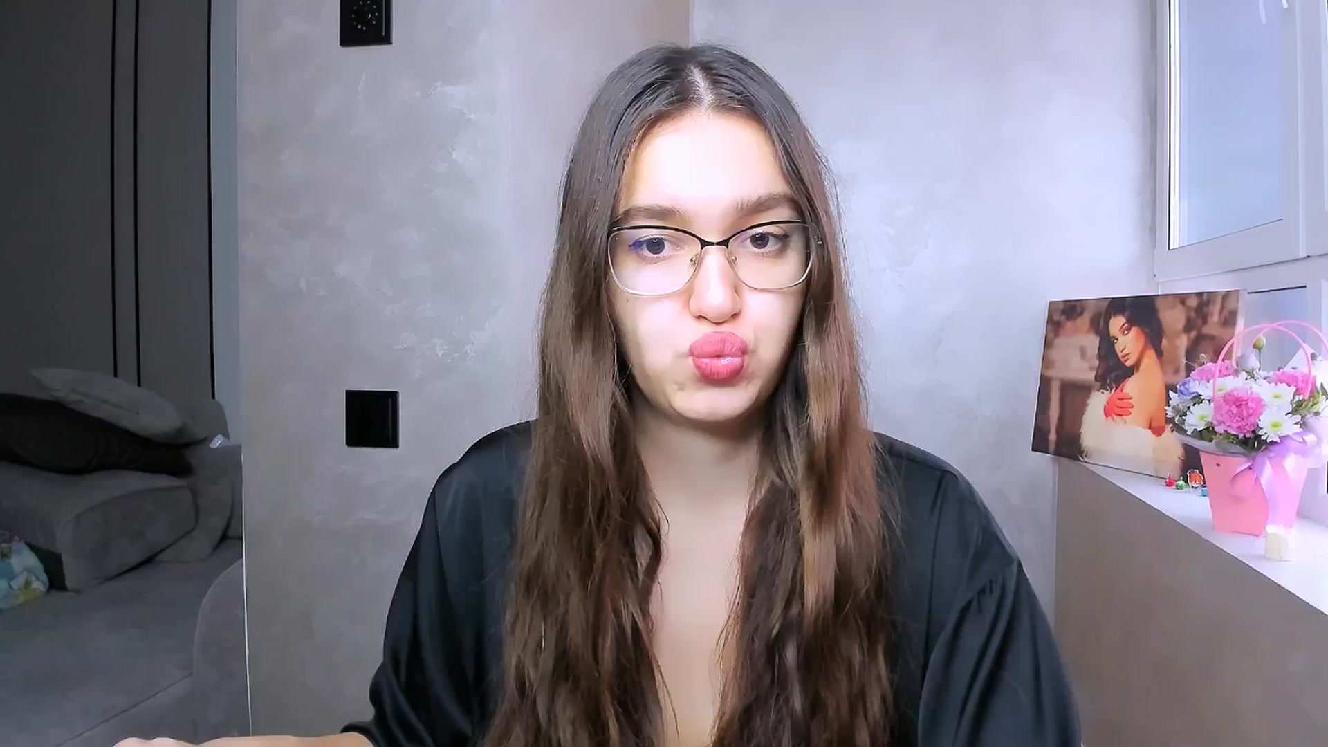 Gallery image thumbnail from StarlitAffair's myfreecams stream on, 12/18/2025, 07:27 image 19 of 20
