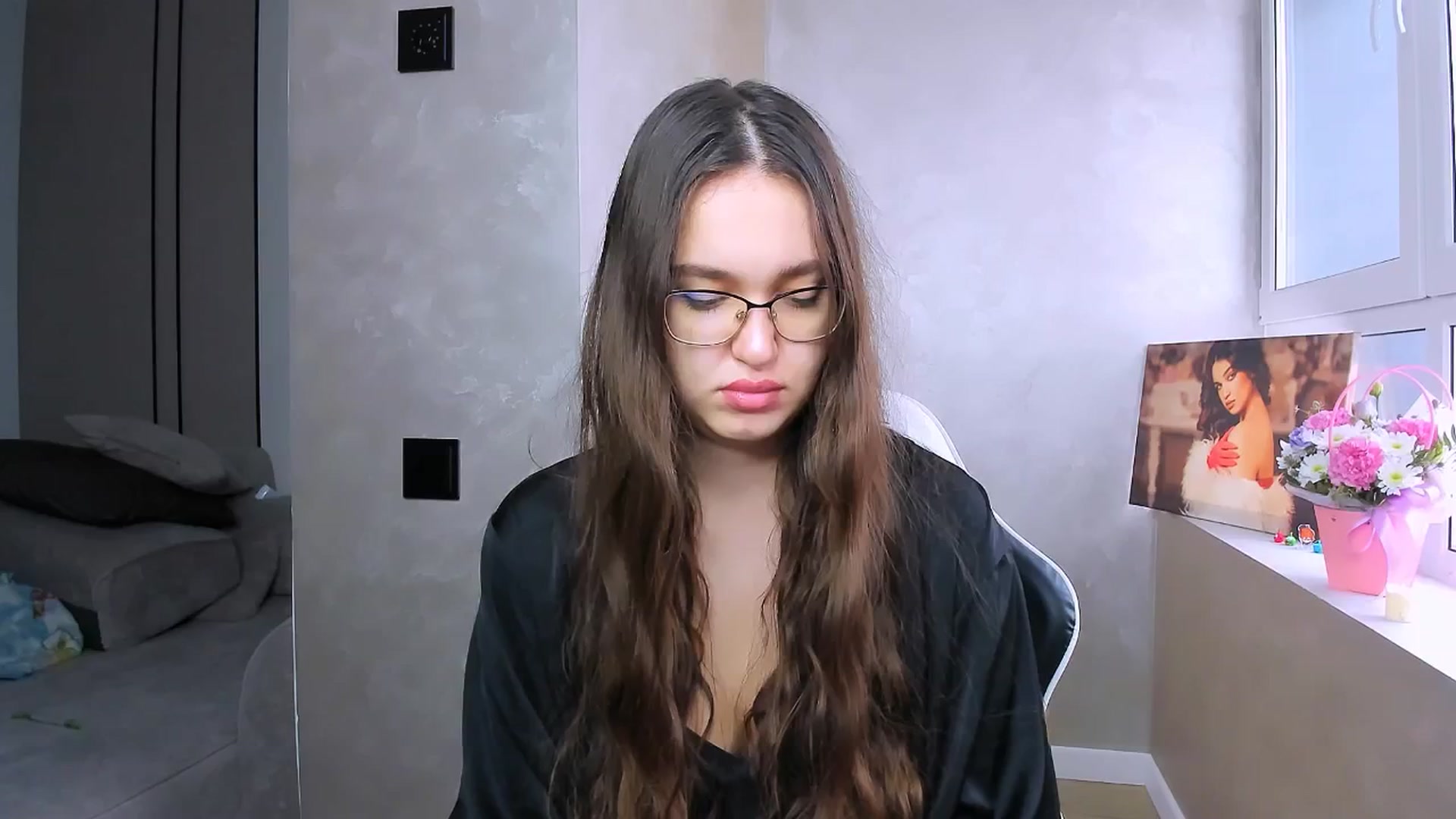 Gallery image thumbnail from StarlitAffair's myfreecams stream on, 12/18/2025, 09:16 image 13 of 20