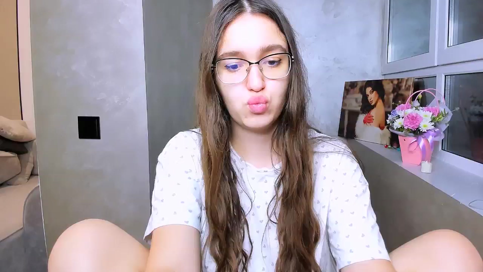 Gallery image thumbnail from StarlitAffair's myfreecams stream on, 12/18/2025, 14:41 image 4 of 20