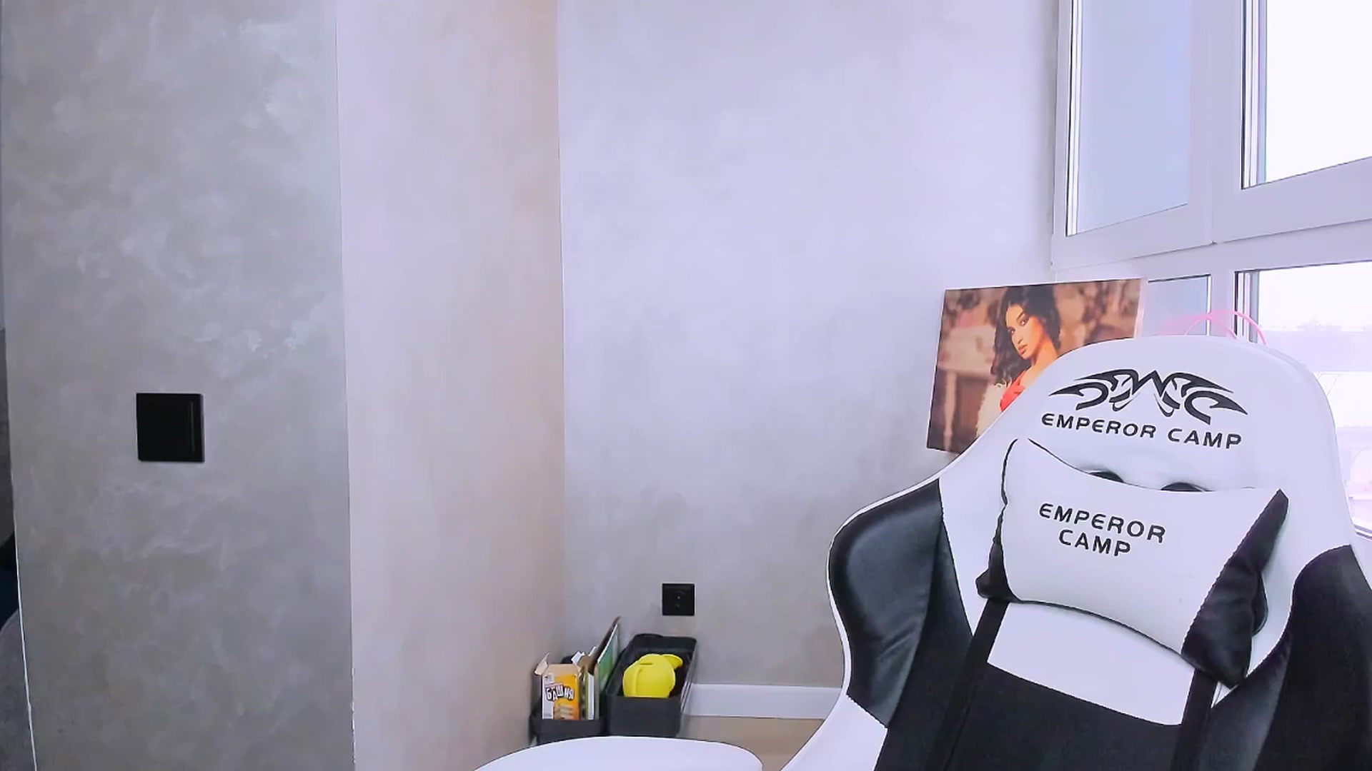 Gallery image thumbnail from StarlitAffair's myfreecams stream on, 12/23/2025, 12:32 image 2 of 20