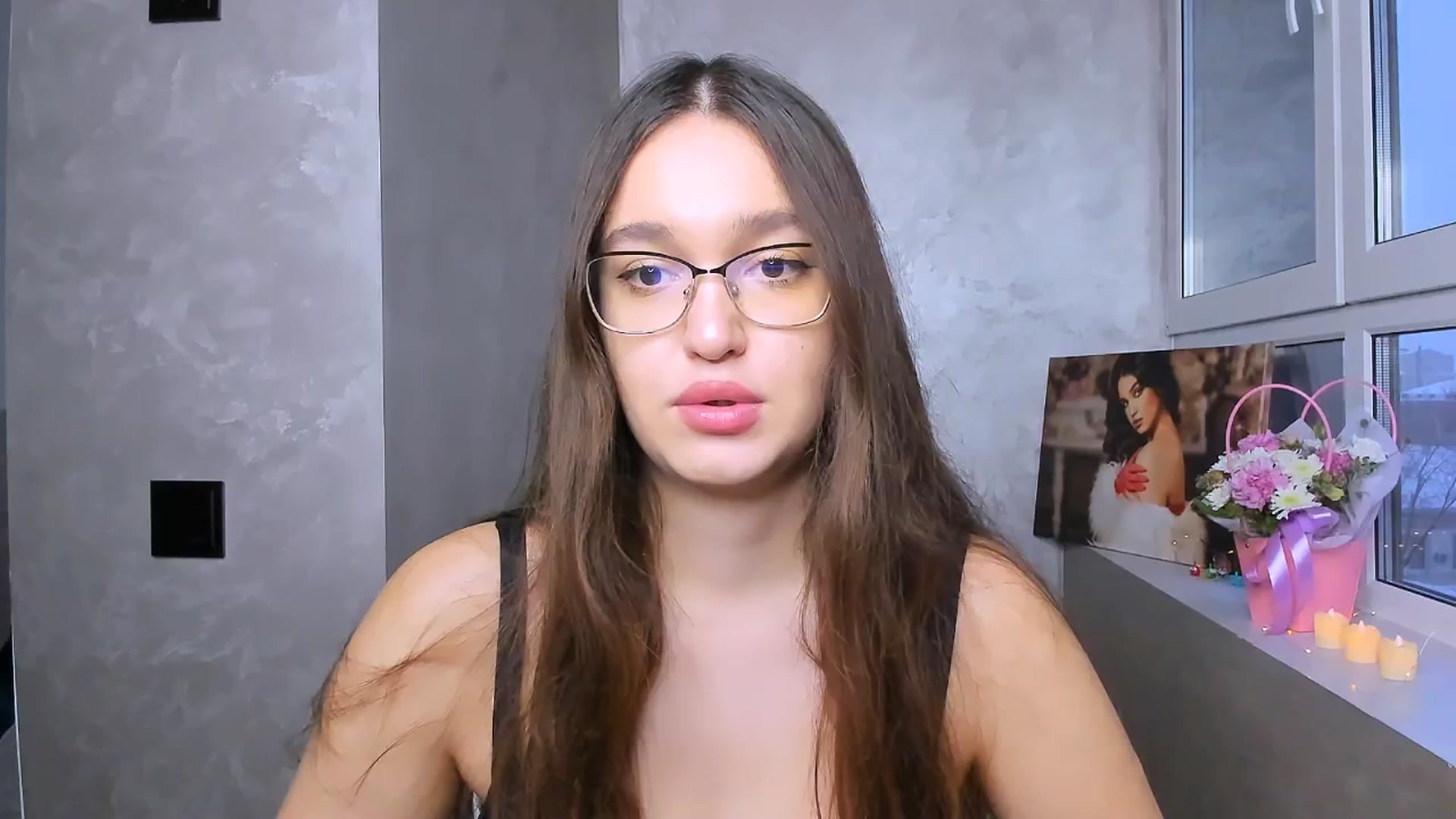 Gallery image thumbnail from StarlitAffair's myfreecams stream on, 12/23/2025, 12:32 image 18 of 20