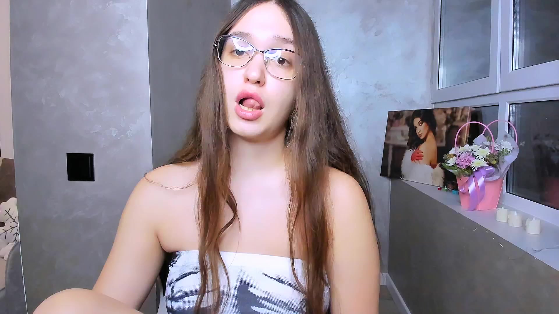 Gallery image thumbnail from StarlitAffair's myfreecams stream on, 12/26/2025, 15:49 image 20 of 20