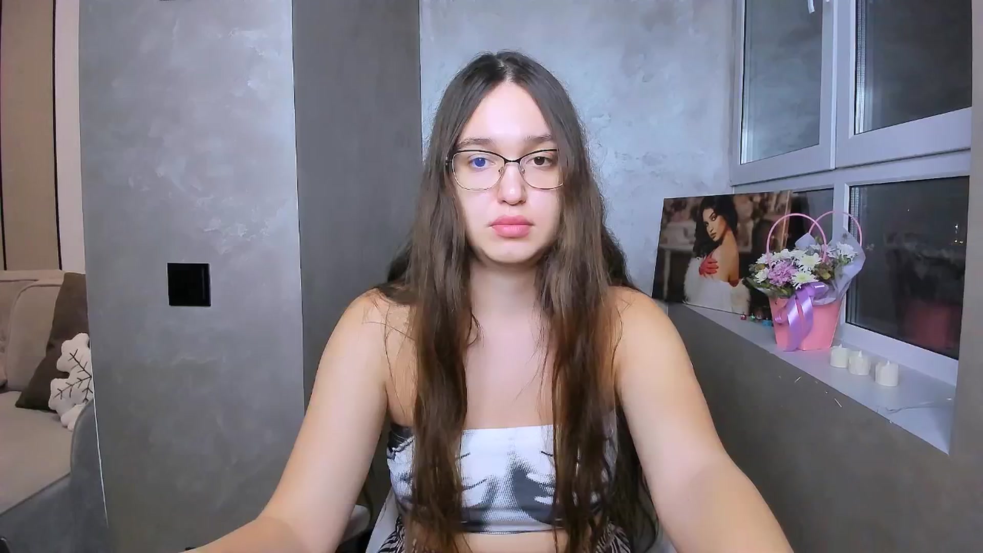 Gallery image thumbnail from StarlitAffair's myfreecams stream on, 12/26/2025, 17:23 image 4 of 20