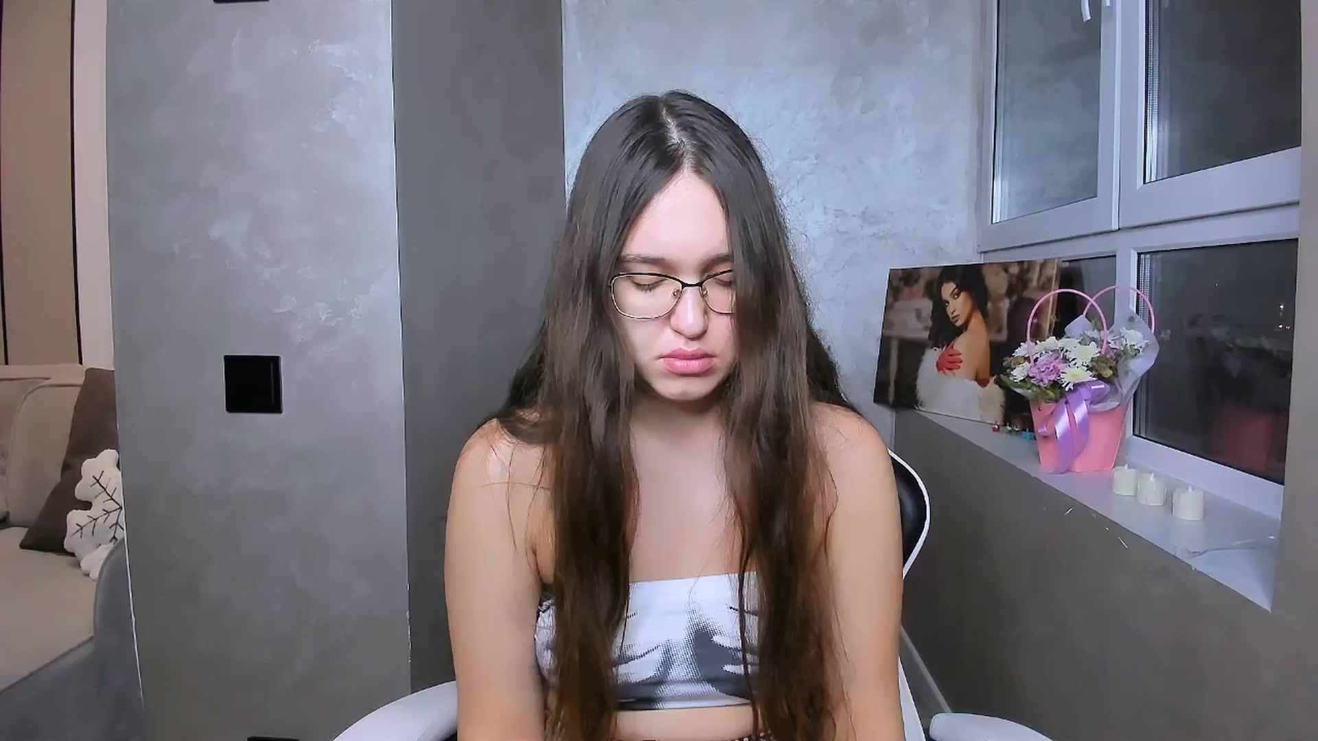 Gallery image thumbnail from StarlitAffair's myfreecams stream on, 12/26/2025, 17:23 image 5 of 20