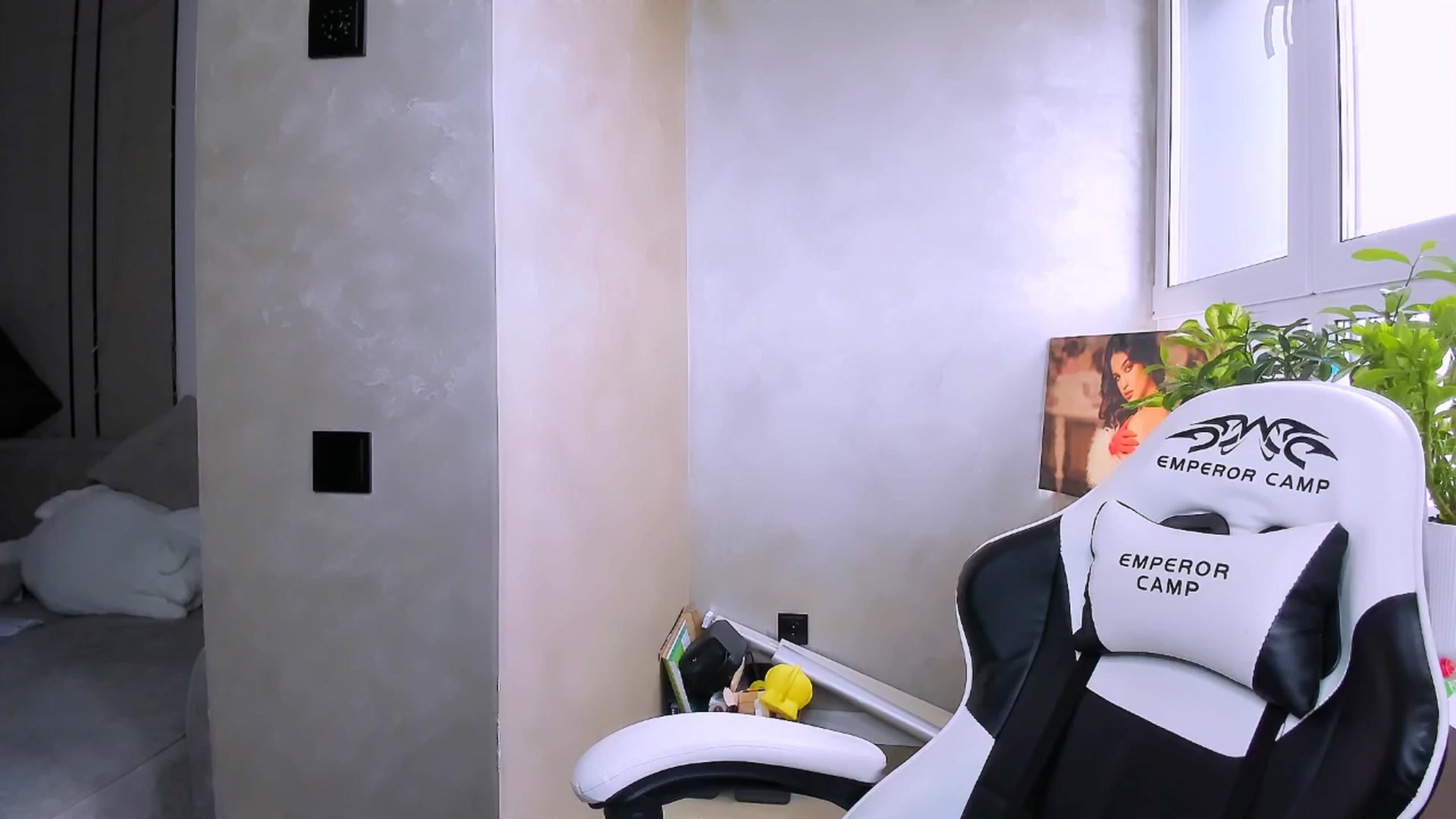 Gallery image thumbnail from StarlitAffair's myfreecams stream on, 04/13/2026, 06:52 image 2 of 20