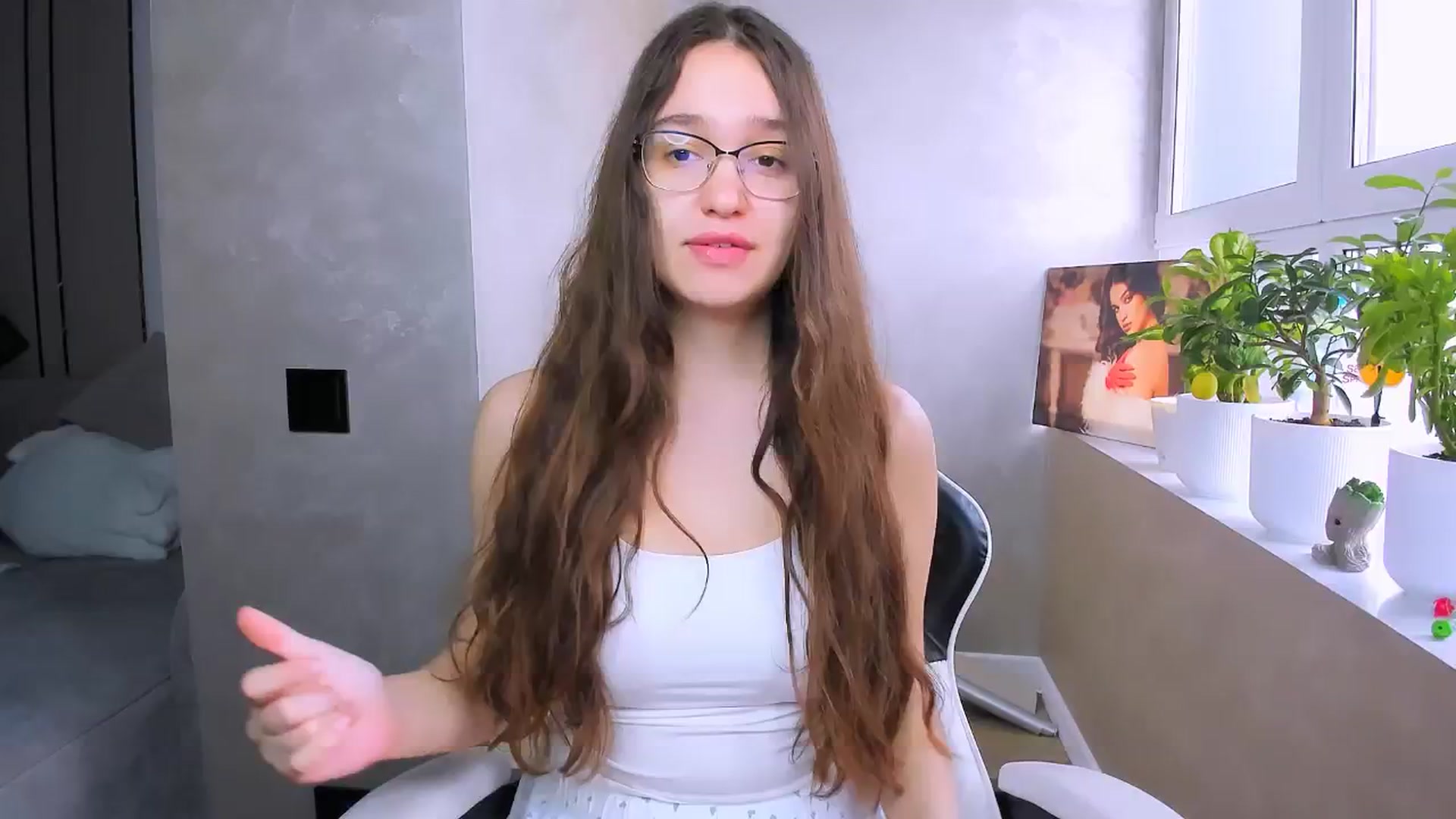 Gallery image thumbnail from StarlitAffair's myfreecams stream on, 04/13/2026, 06:52 image 13 of 20
