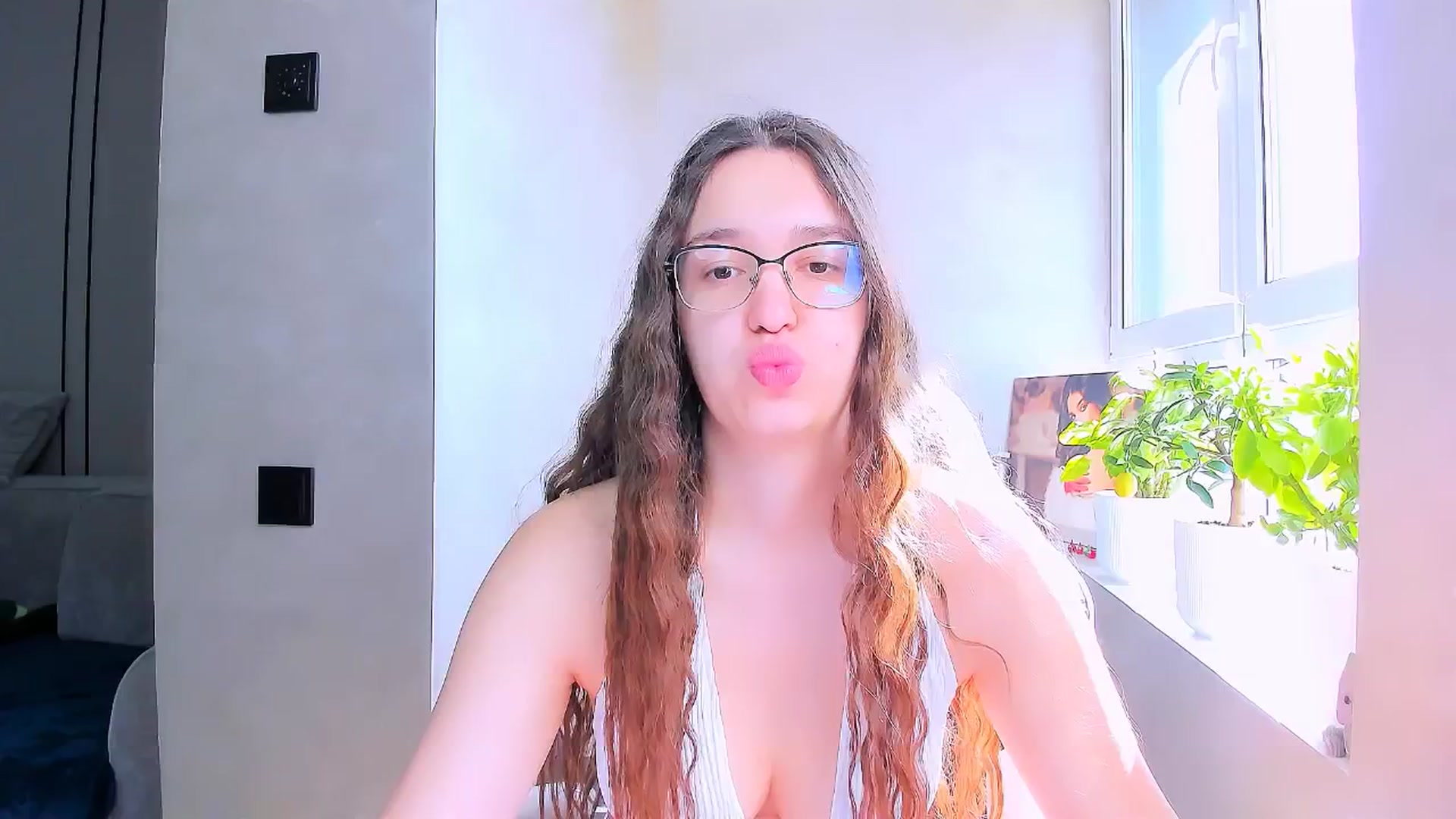 Gallery image thumbnail from StarlitAffair's myfreecams stream on, 04/29/2026, 11:04 image 20 of 20